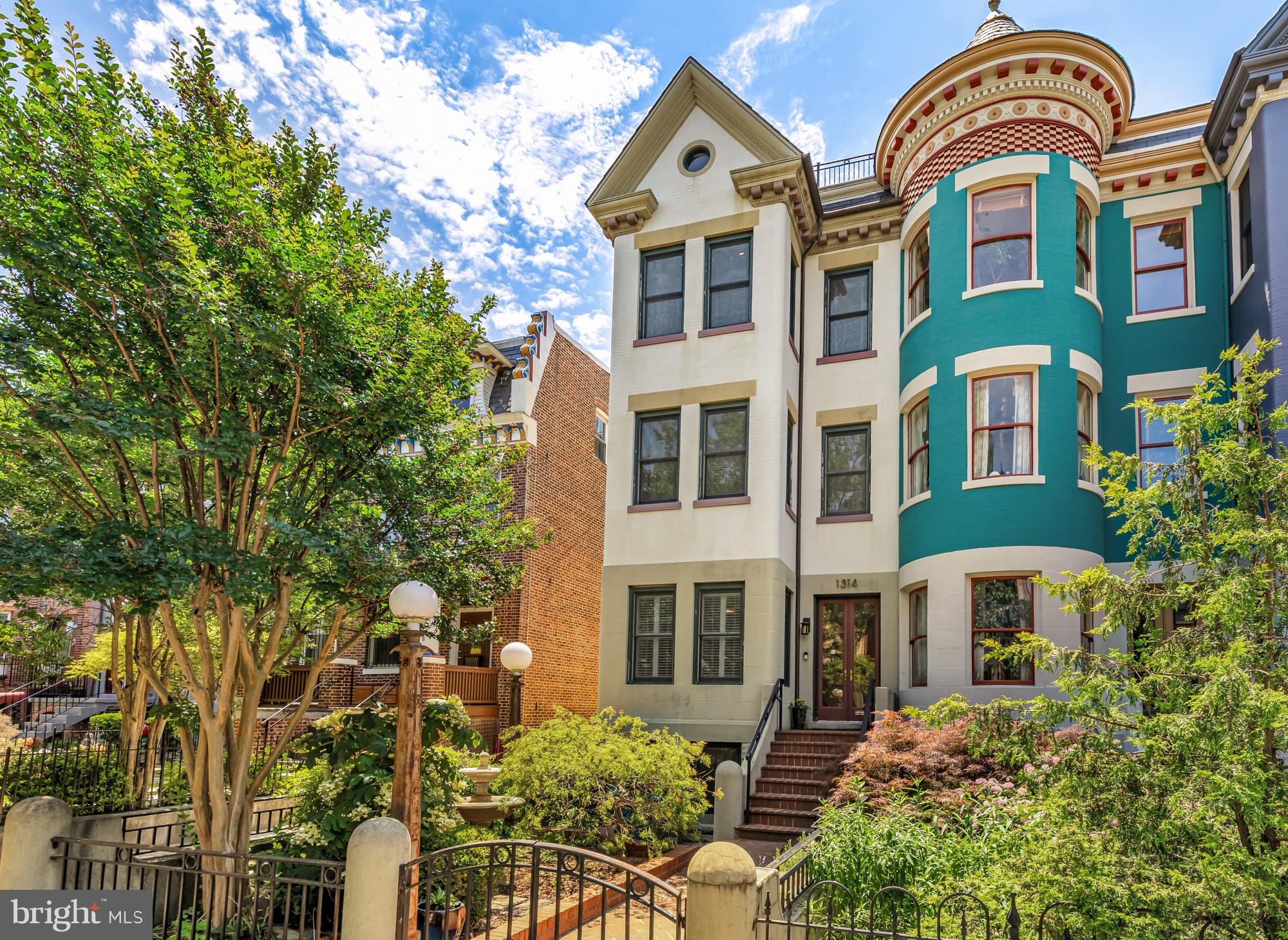 1314 Kenyon St, Washington, DC 20010