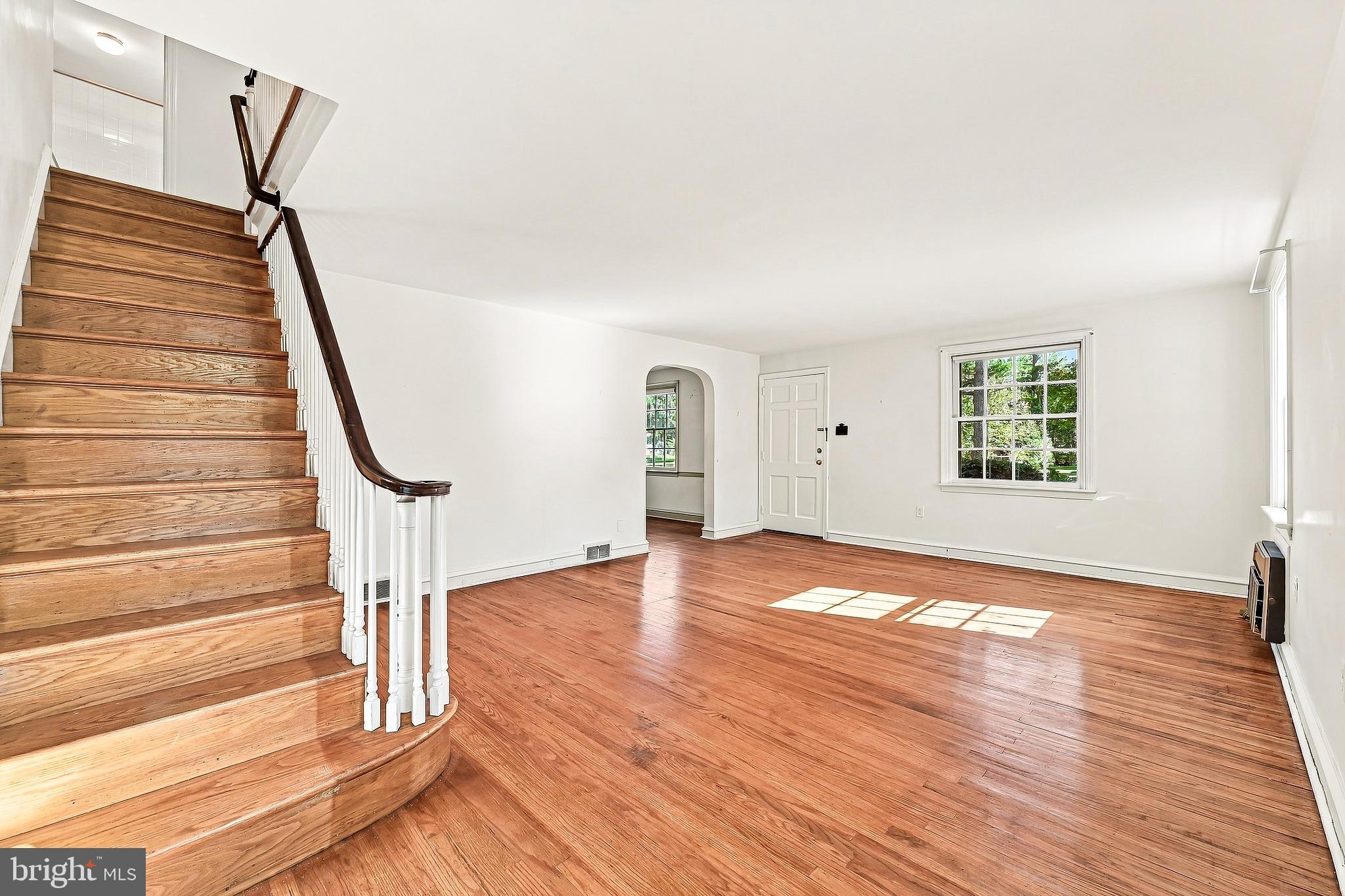 421 Briarwood Rd, Wallingford, PA 19086 photo