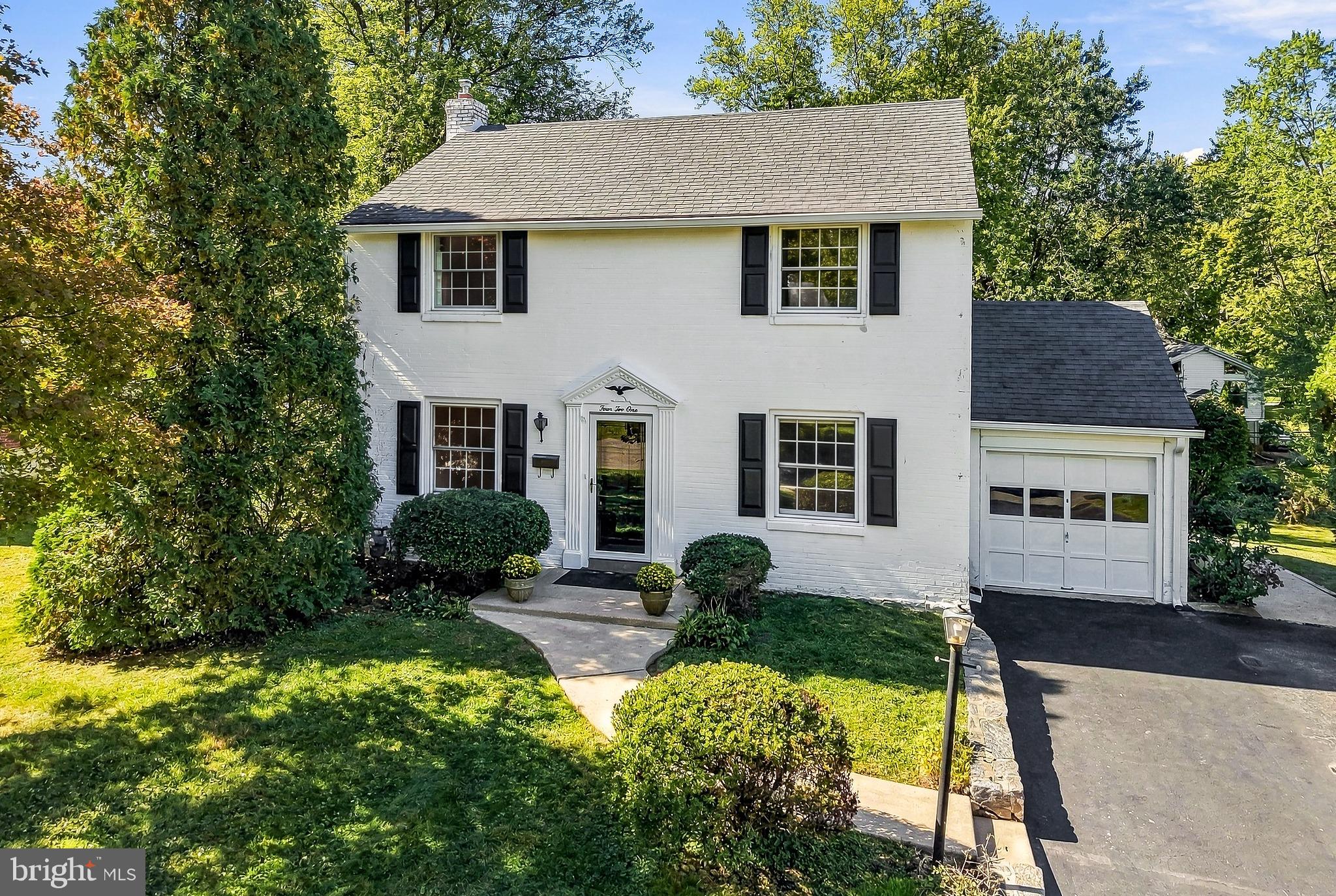 421 Briarwood Rd, Wallingford, PA 19086 photo