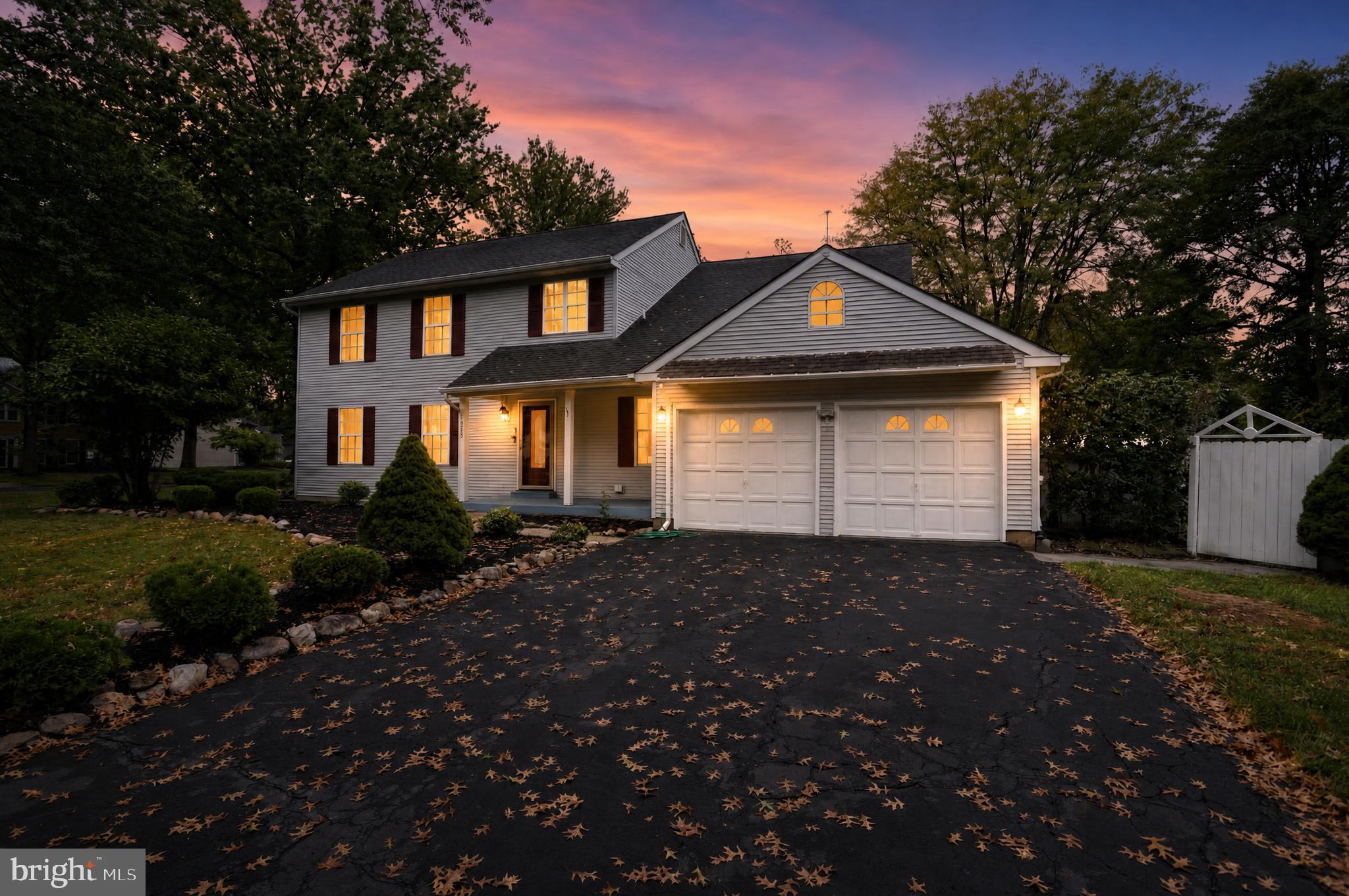 1535 Willow Pond Dr, Hadley, PA 19067