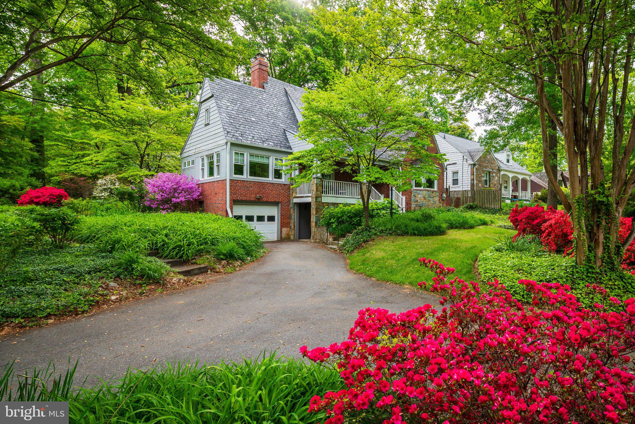 5739 Bradley Blvd, Bethesda, MD 20814 photo