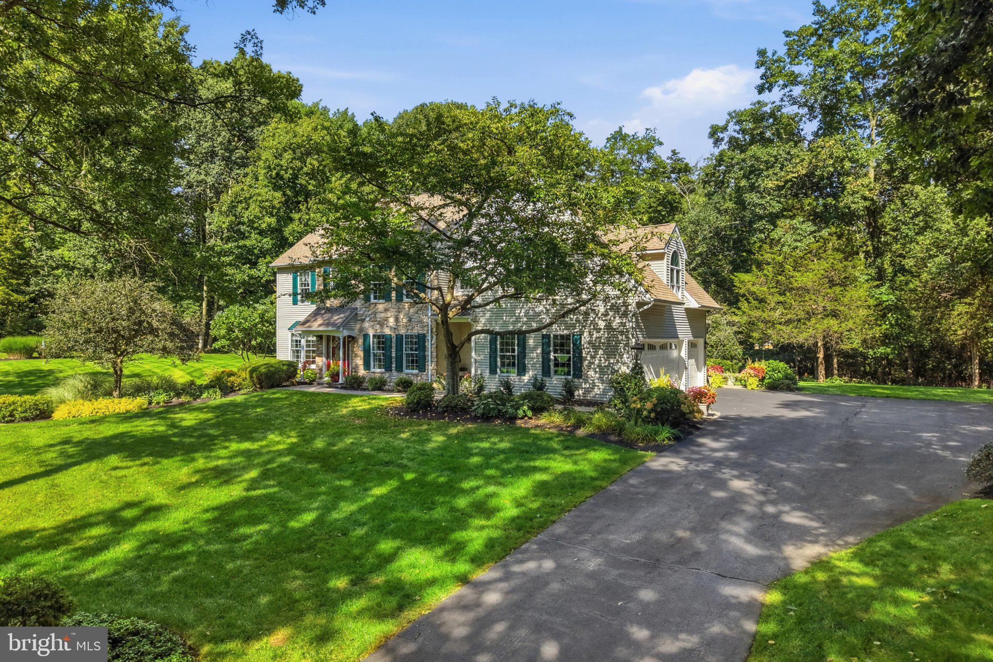 1020 Brighton Ridge Rd, Green Lane, PA 18054 photo