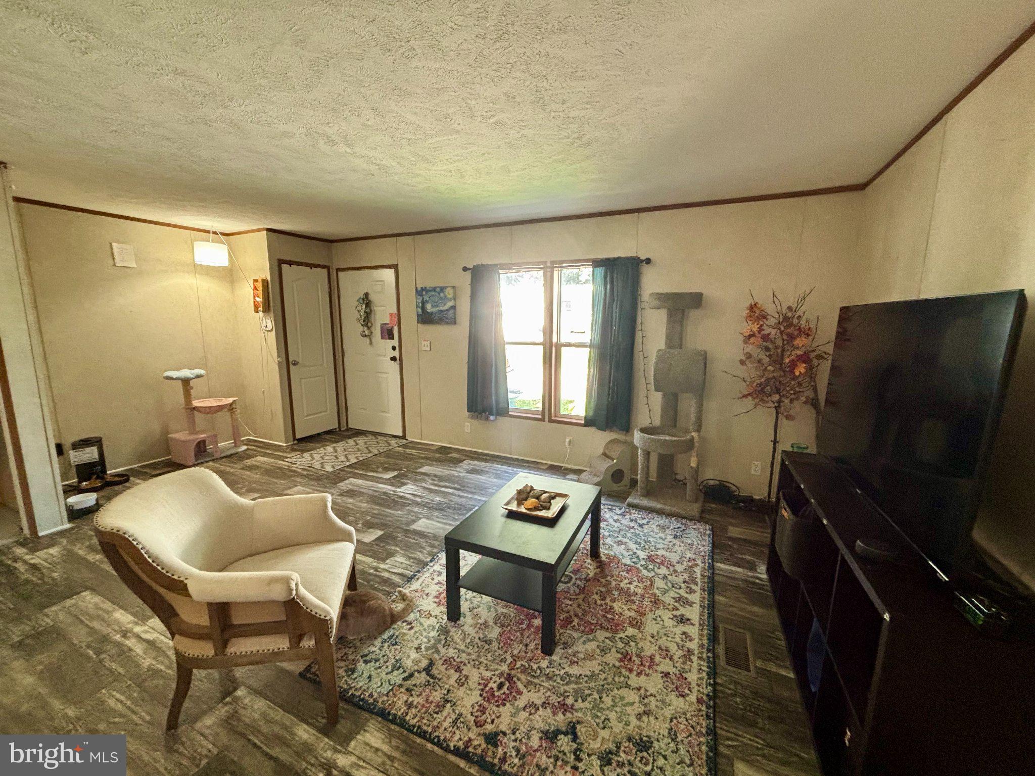 88 Mobile Dr, Thomasville, PA 17364 photo