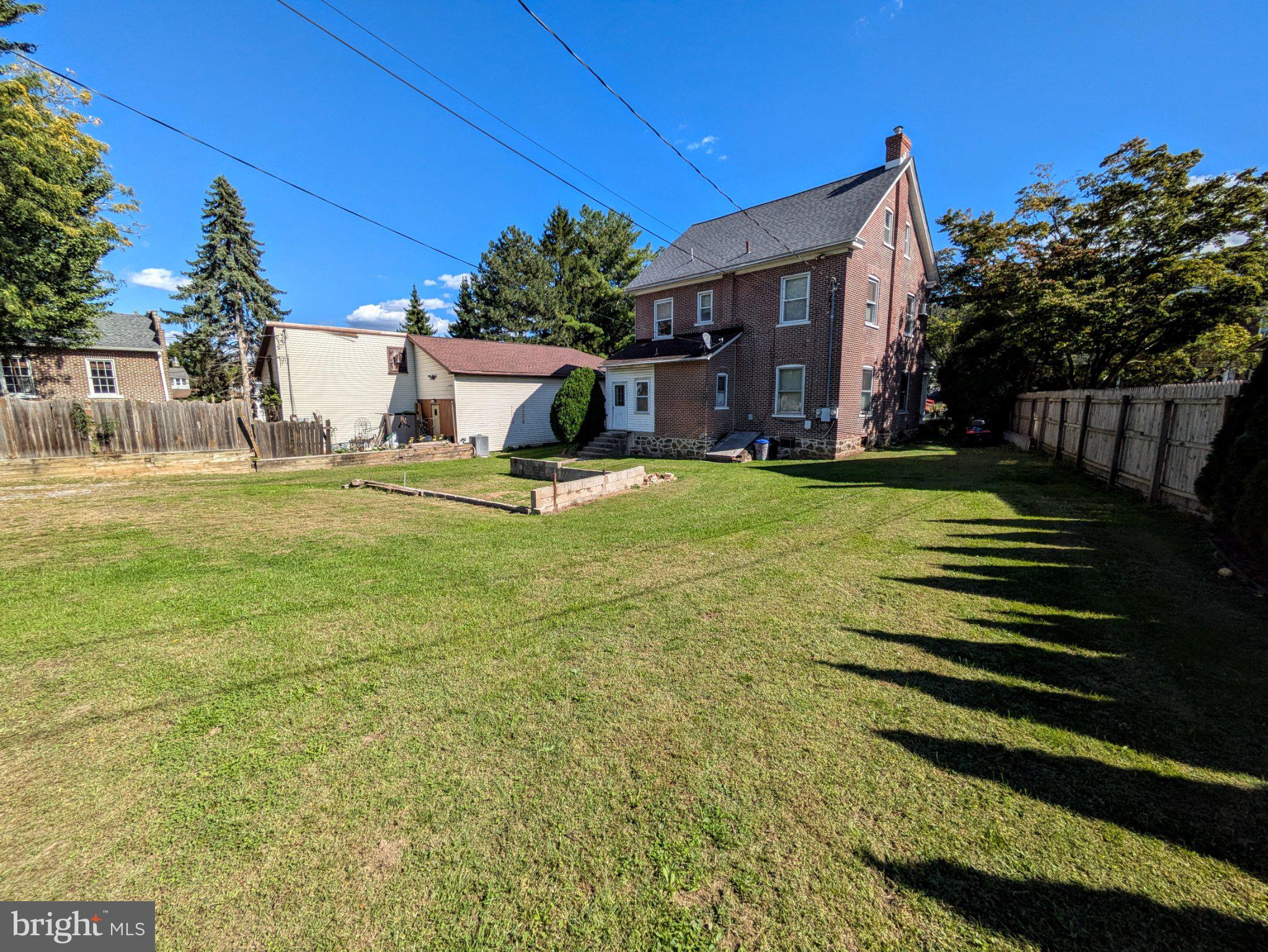 823 Broadway, Bethlehem, PA 18015 photo