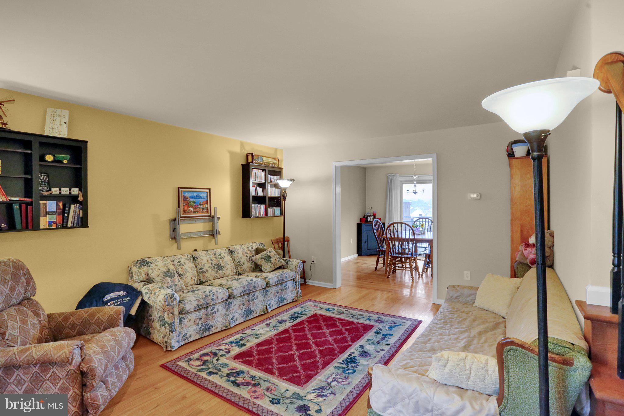 313 Acorn Cir, Lebanon, PA 17042 photo