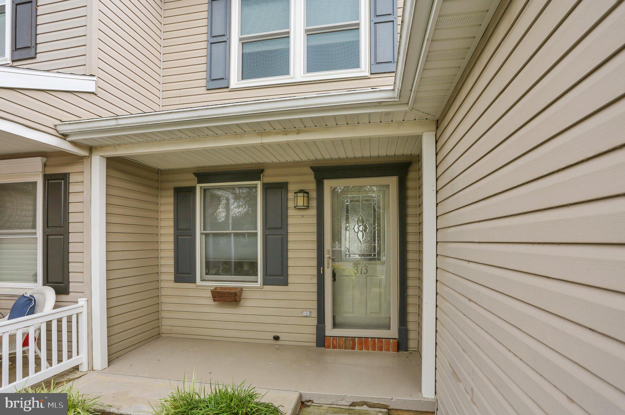 313 Acorn Cir, Lebanon, PA 17042 photo