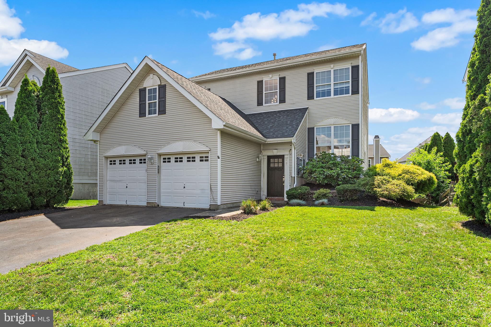 117 Arrowhead Dr, Burlington, NJ 08016 photo