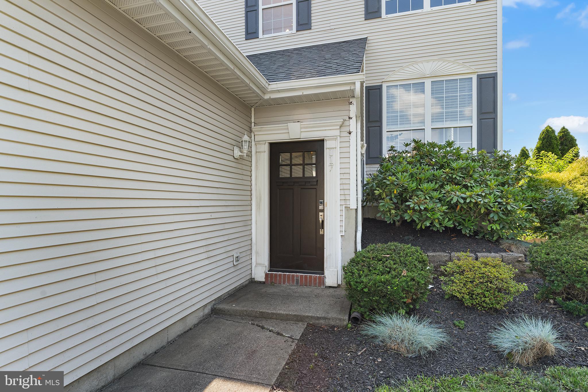 117 Arrowhead Dr, Burlington, NJ 08016 photo