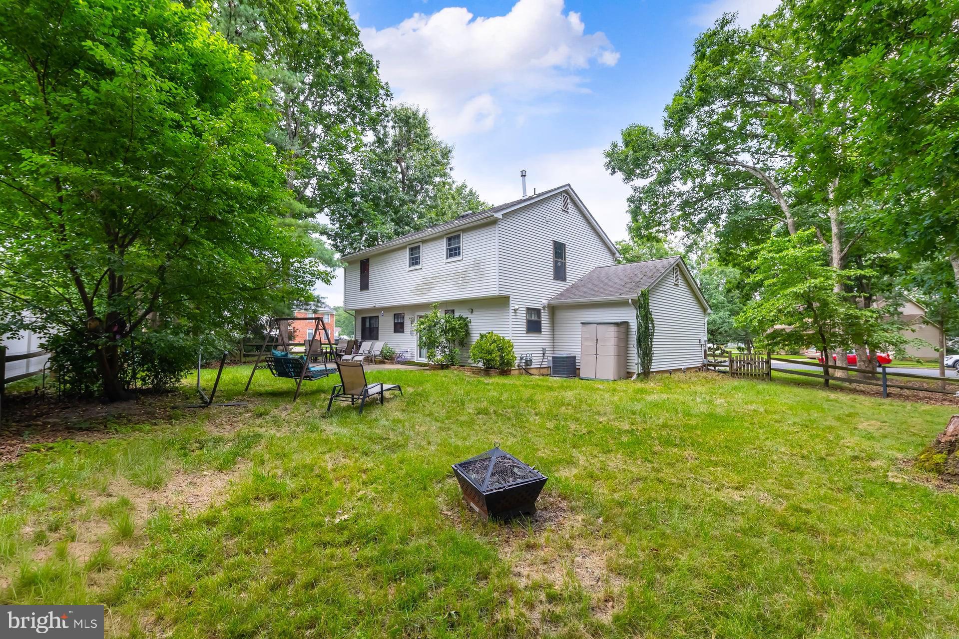 18 Innsbruck Dr, Sicklerville, NJ 08081 photo