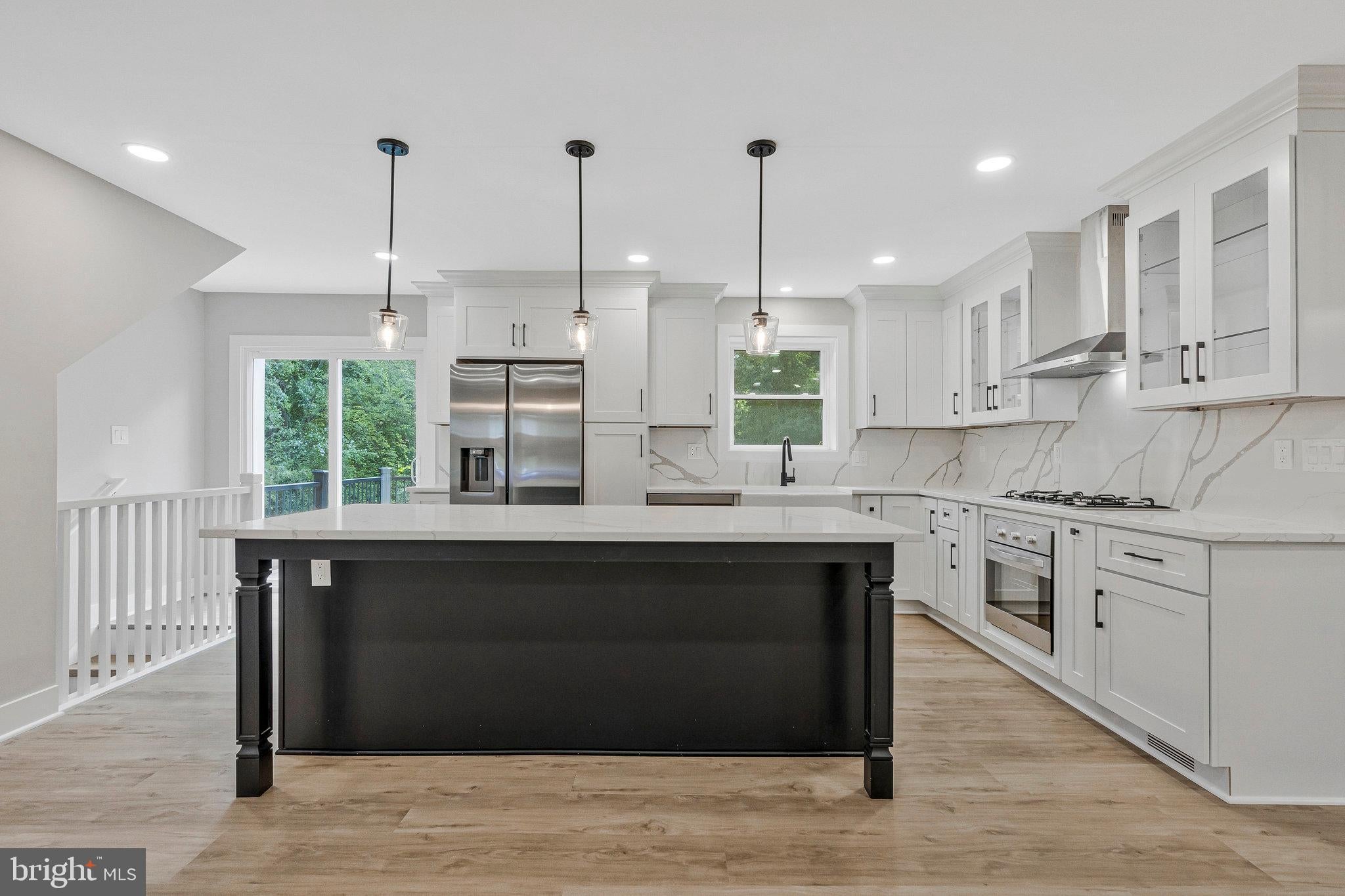 10211 Stratford Ave, Fairfax, VA 22030 photo