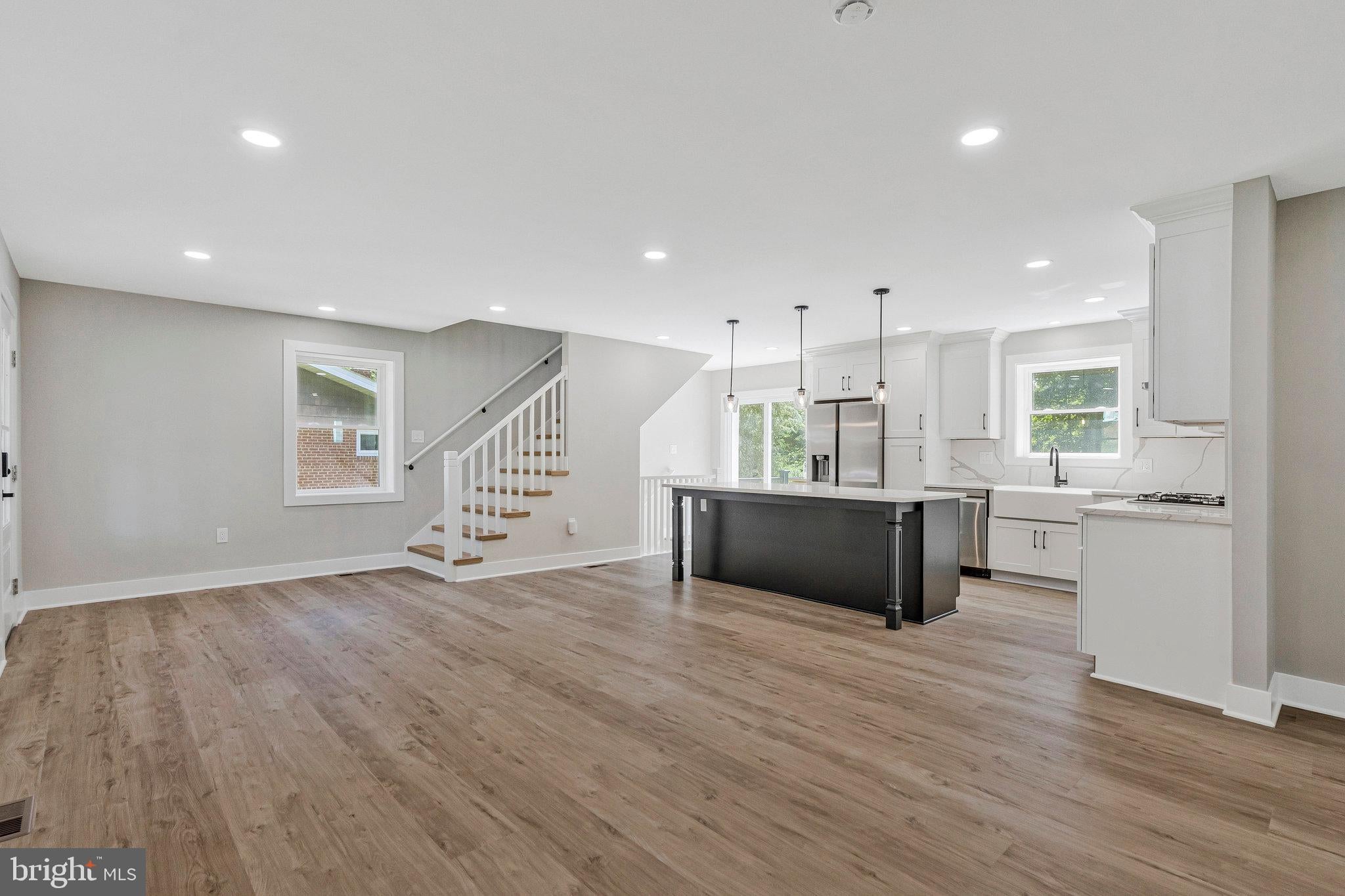 10211 Stratford Ave, Fairfax, VA 22030 photo
