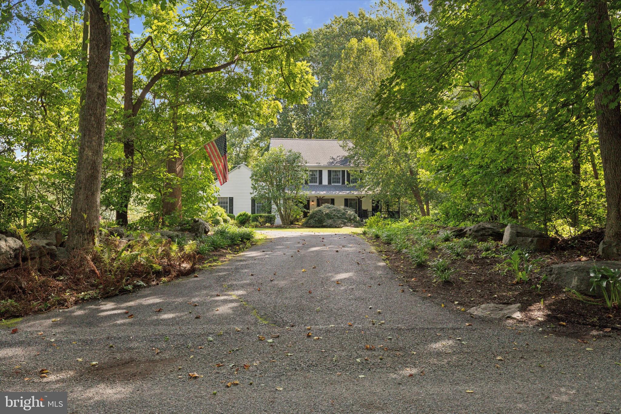 1825 Walnut Ln, Quakertown, PA 18951 photo
