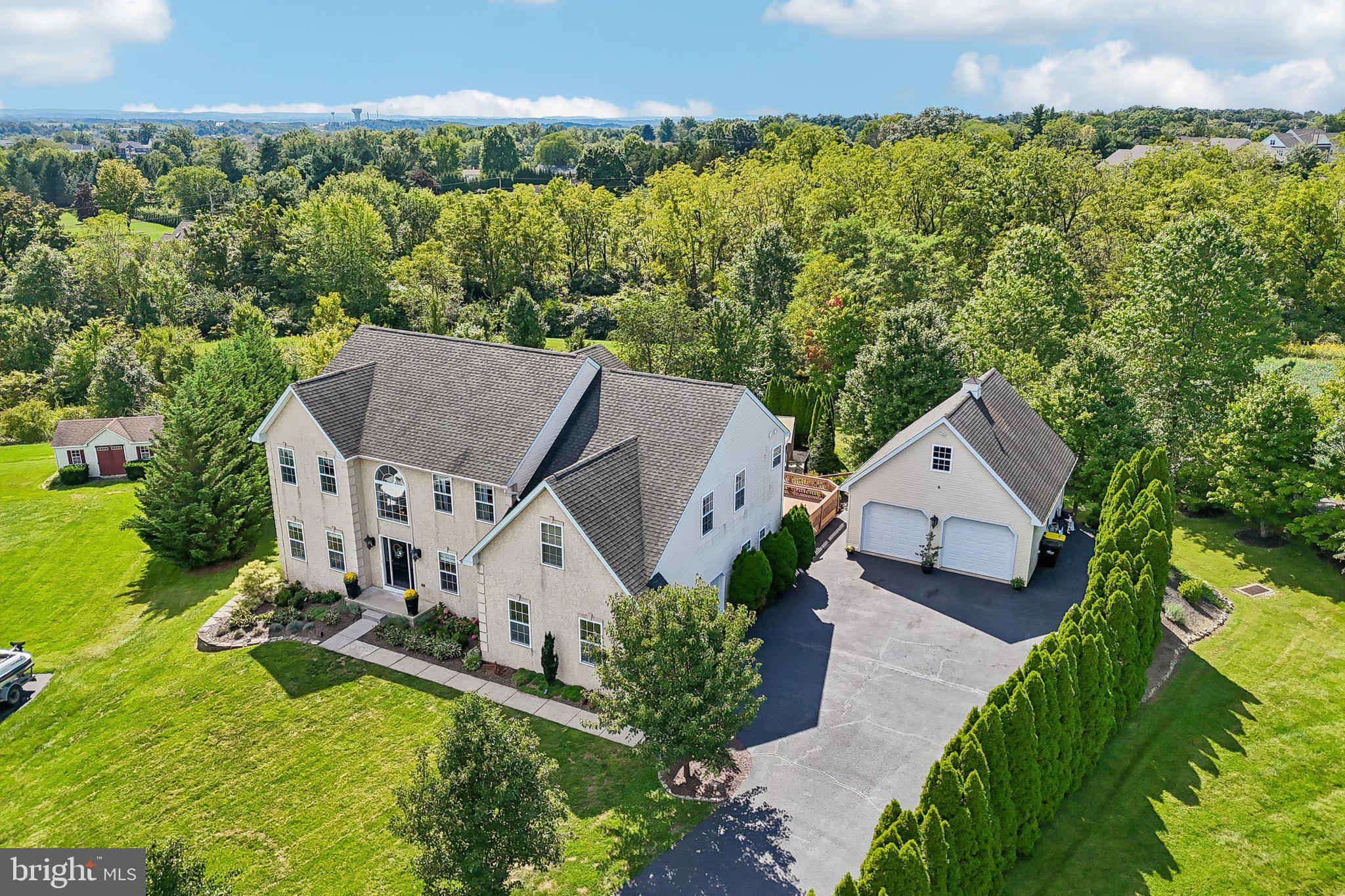 653 Truman Ct, Harleysville, PA 19438