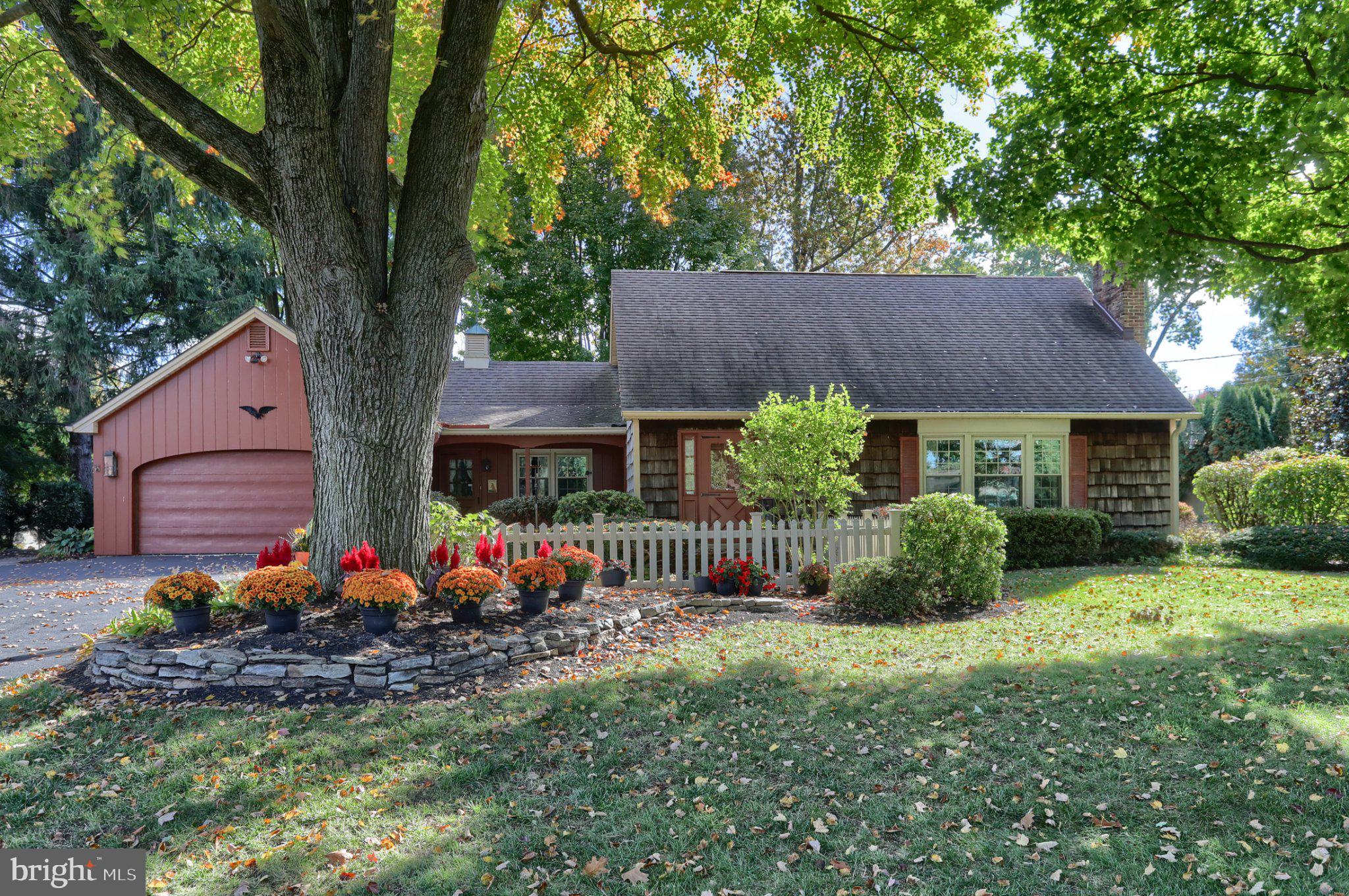 8 Pennwood Rd, Lebanon, PA 17042 photo