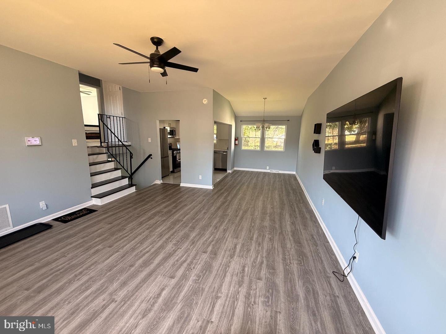 1420 Chestnut Ave, Gloucester City, NJ 08030 photo