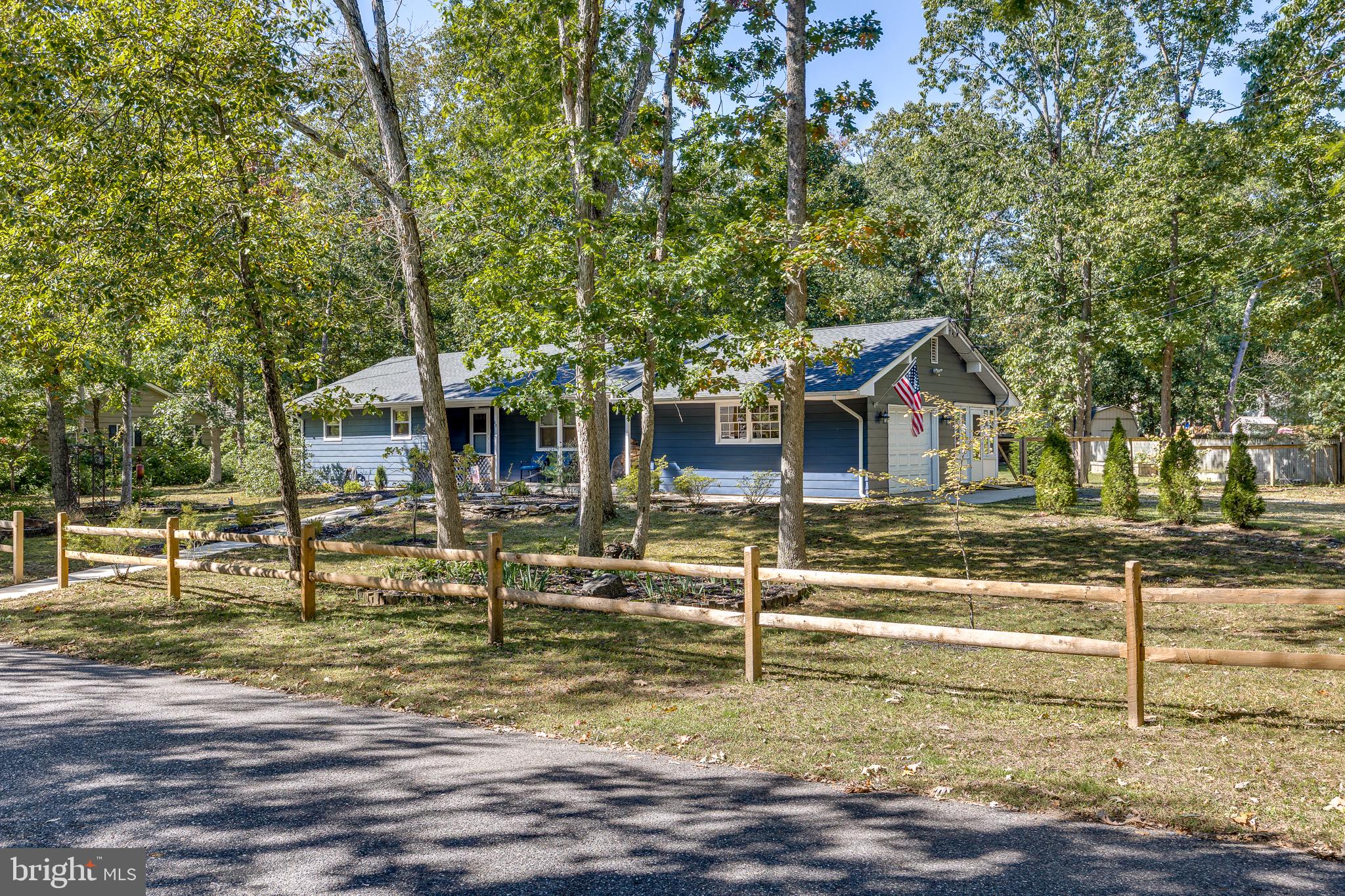 22 Conestoga Ln, Mount Laurel, NJ 08054
