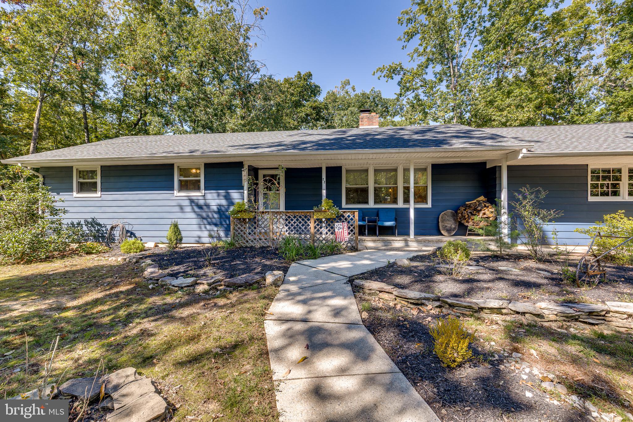 22 Conestoga Ln, Mount Laurel, NJ 08054 photo