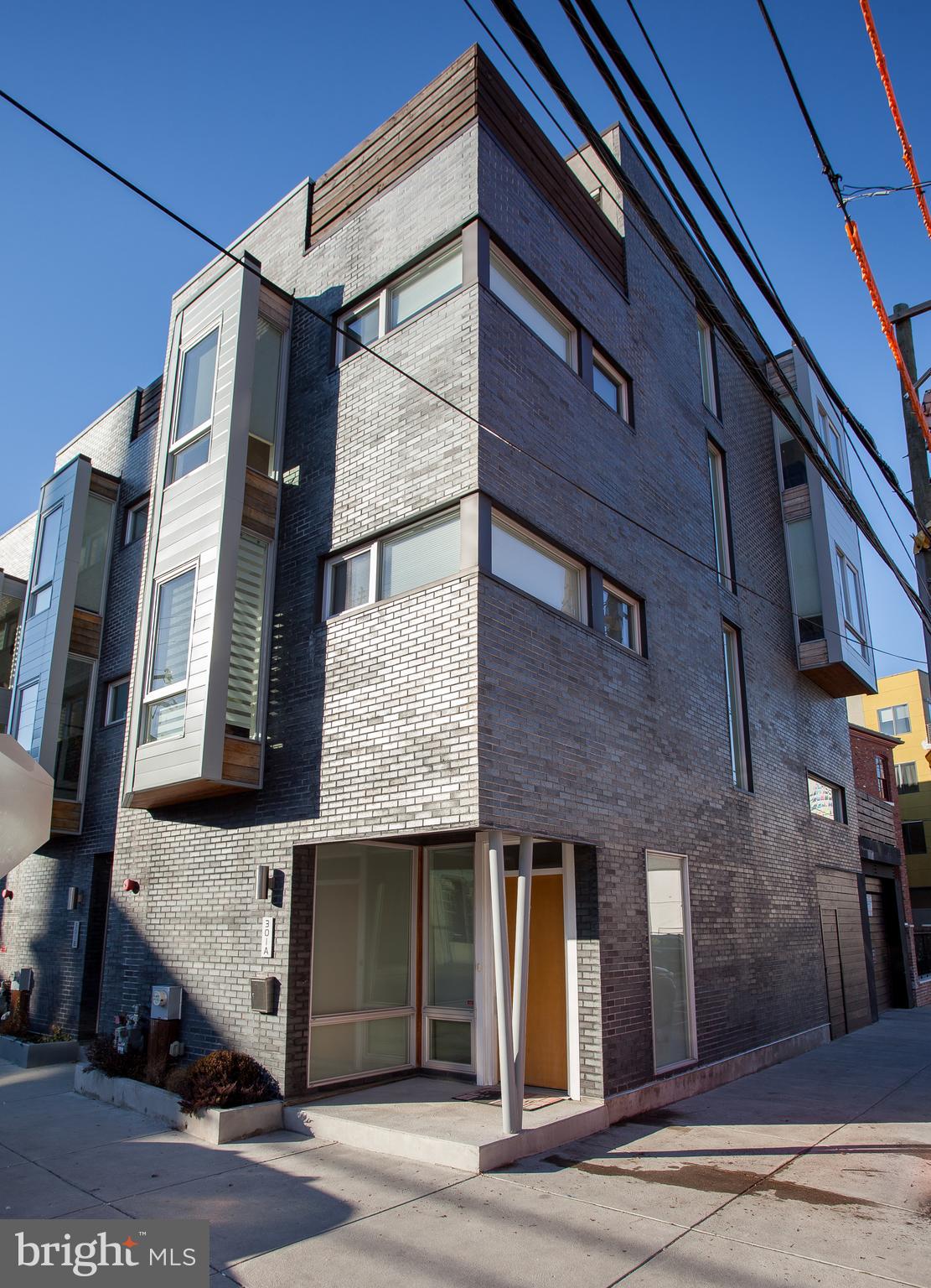 301 Brown St, Philadelphia, PA 19123