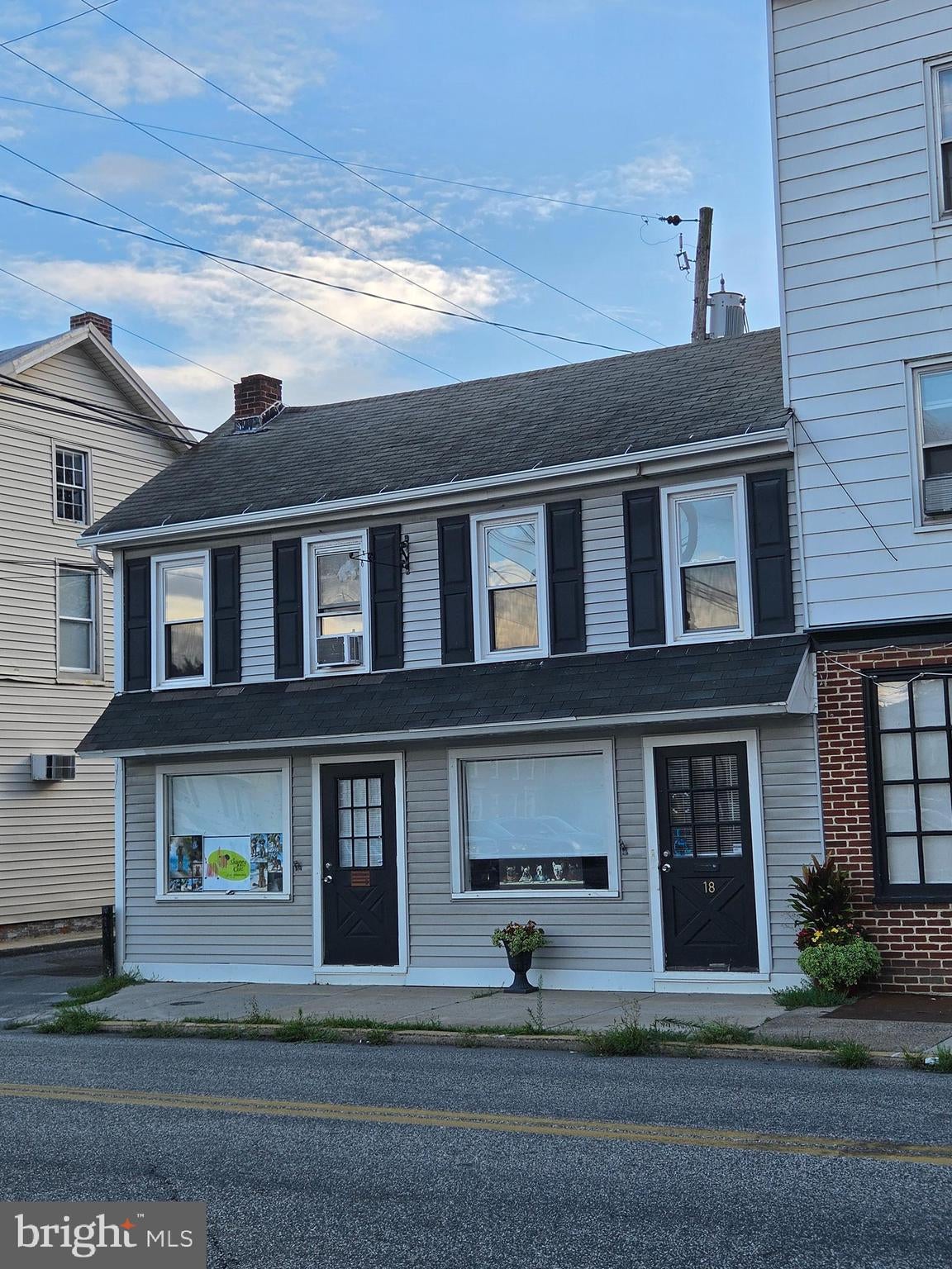 18 20 S Market St, Mechanicsburg, PA 17055 photo
