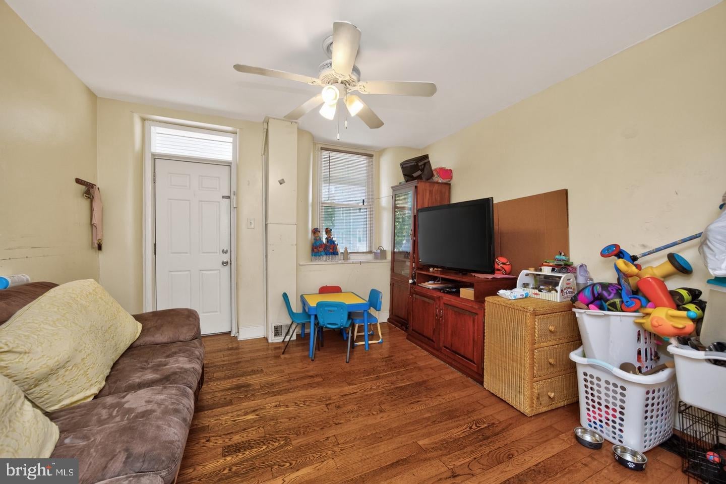 129 Hall St, Spring City, PA 19475 photo