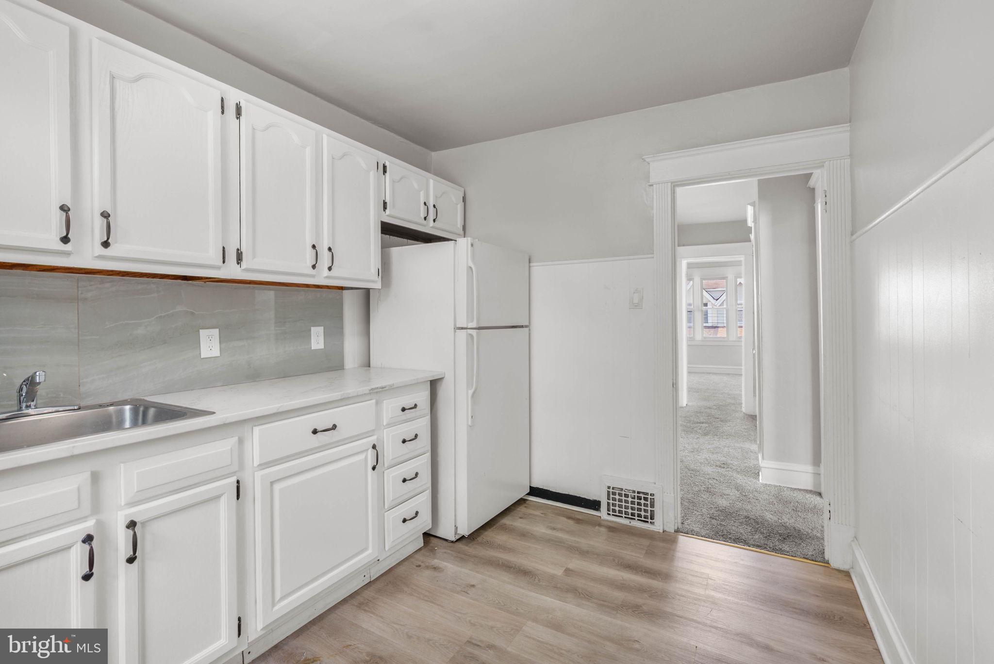 11 Oakley Rd, Upper Darby, PA 19082 photo