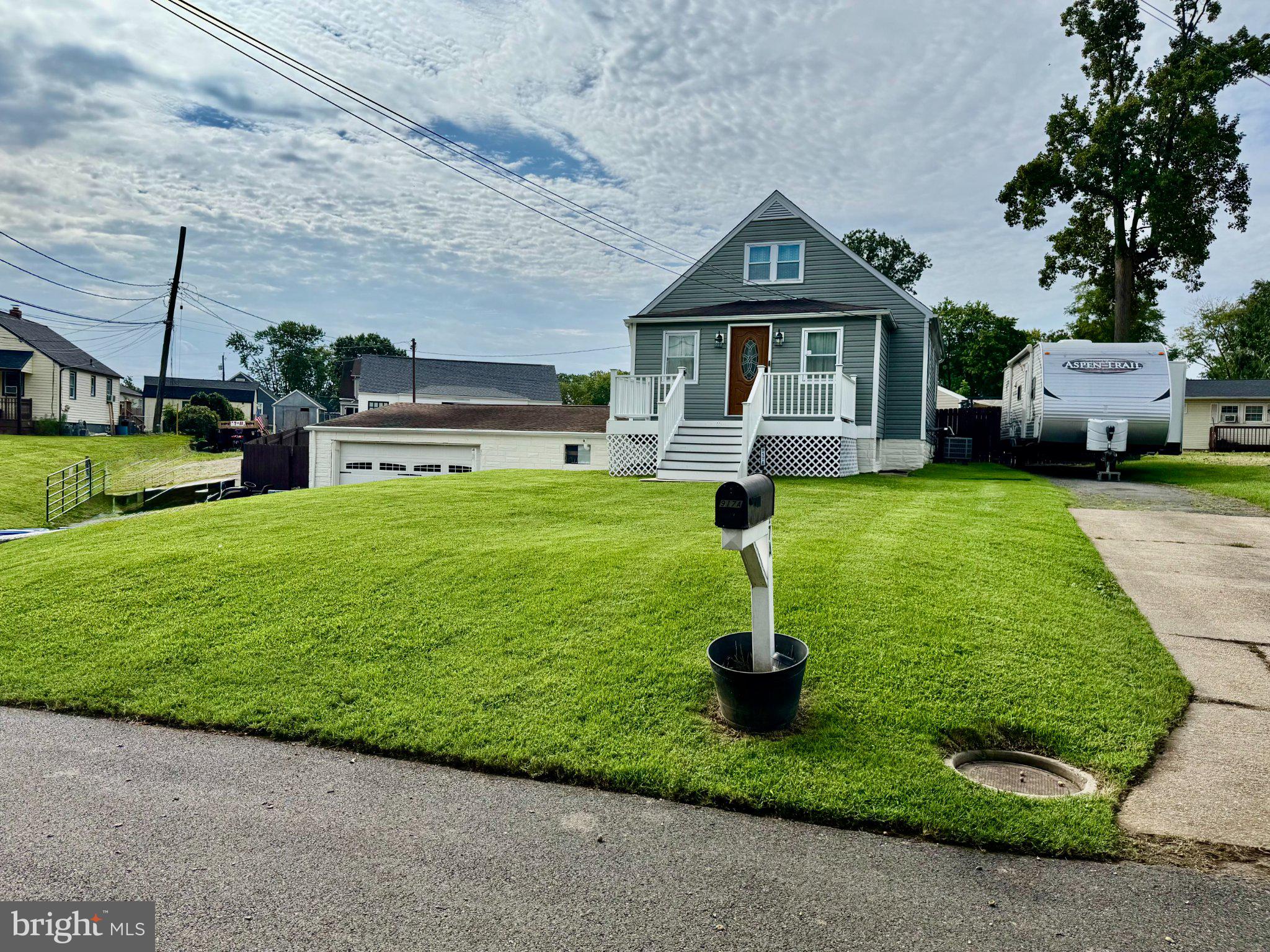917 Oakleigh Bch, Dundalk, MD 21222 photo
