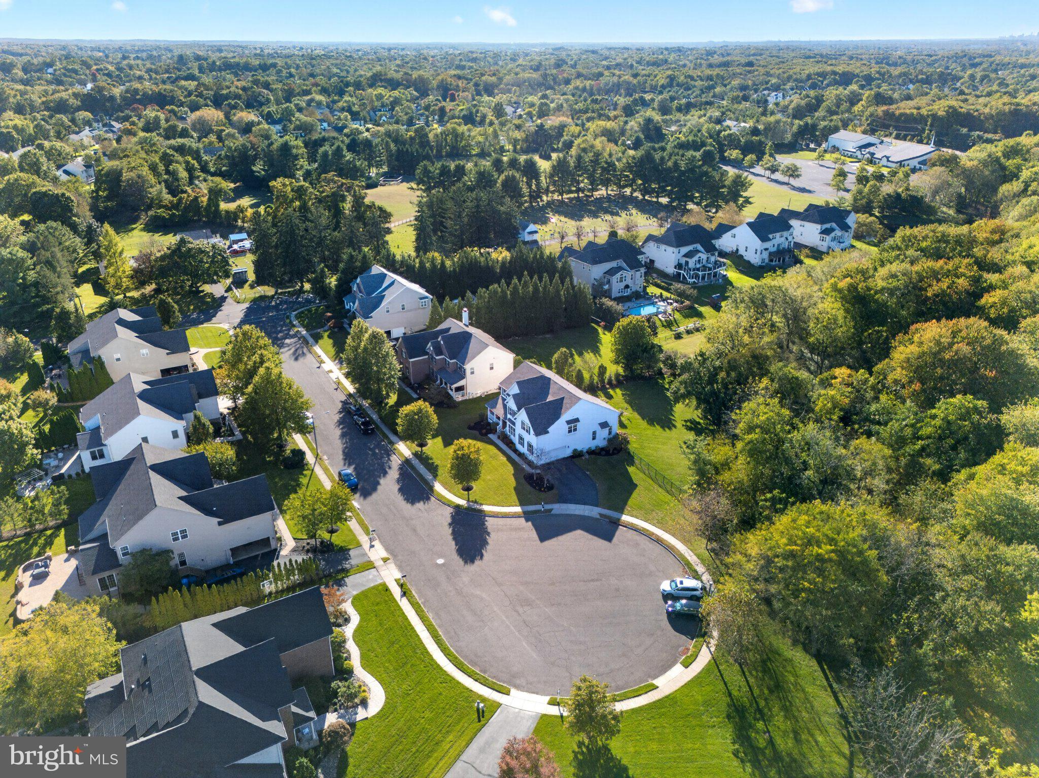 5 Cranbury Hill Ct, Mount Laurel, NJ 08054 photo