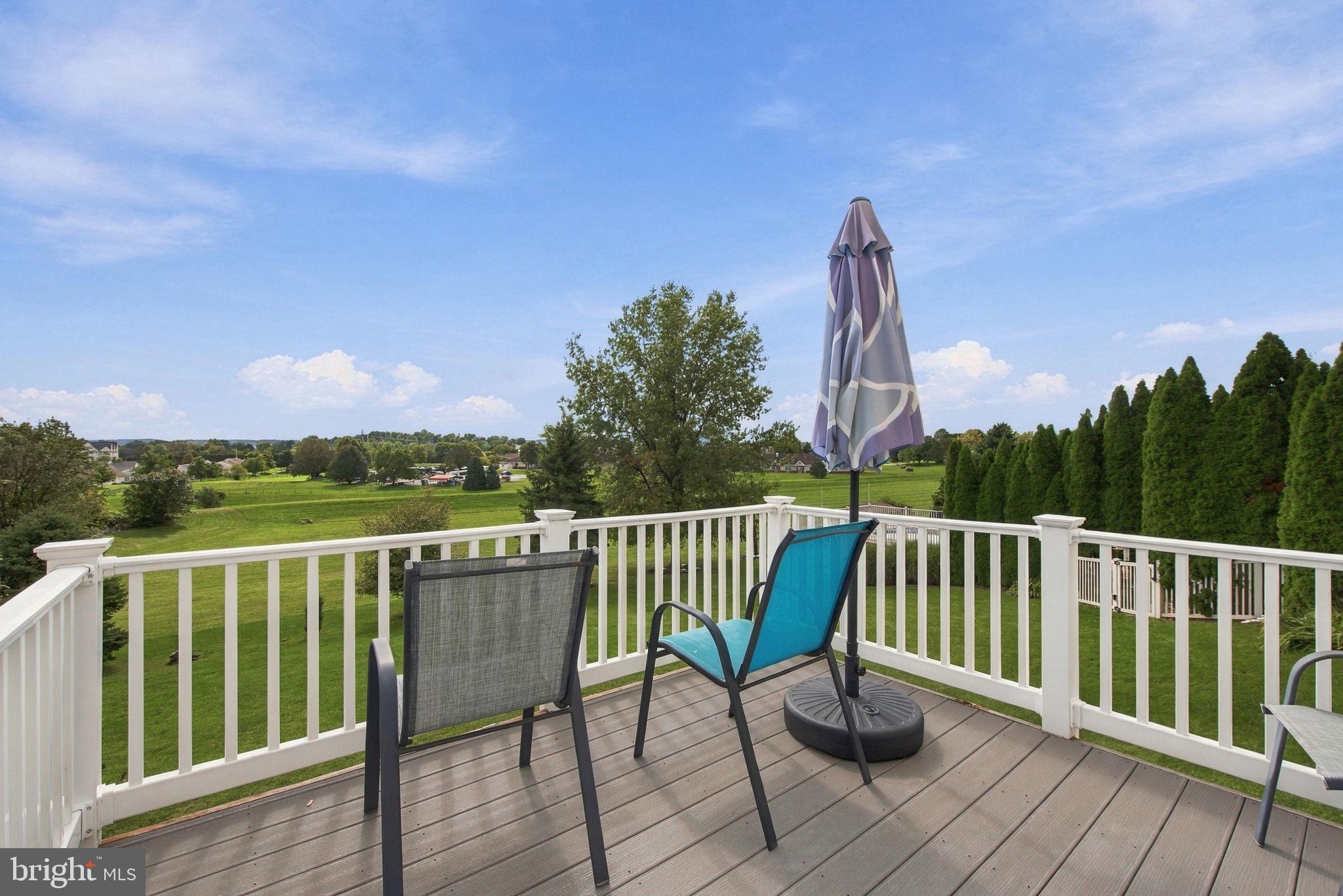 556 Harvest Dr, York, PA 17404 photo