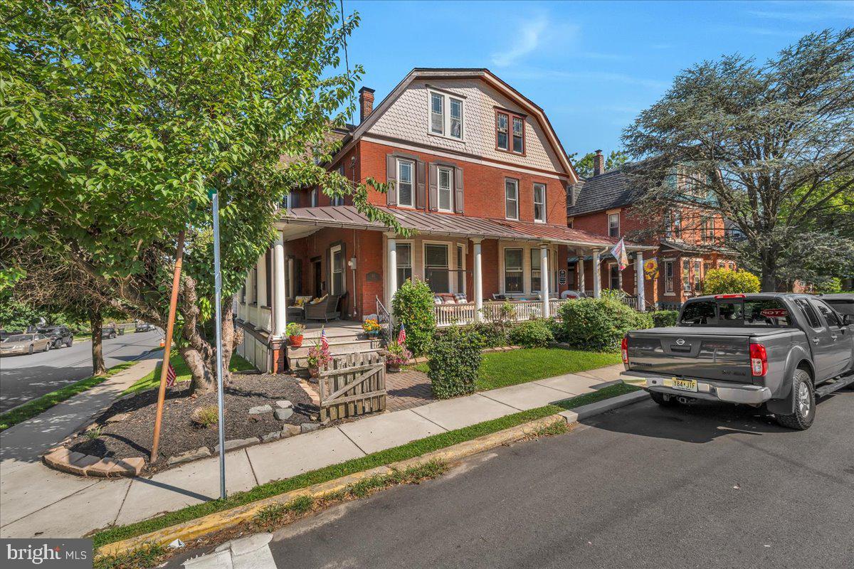84 N Maple St, Woodbury, NJ 08096 photo
