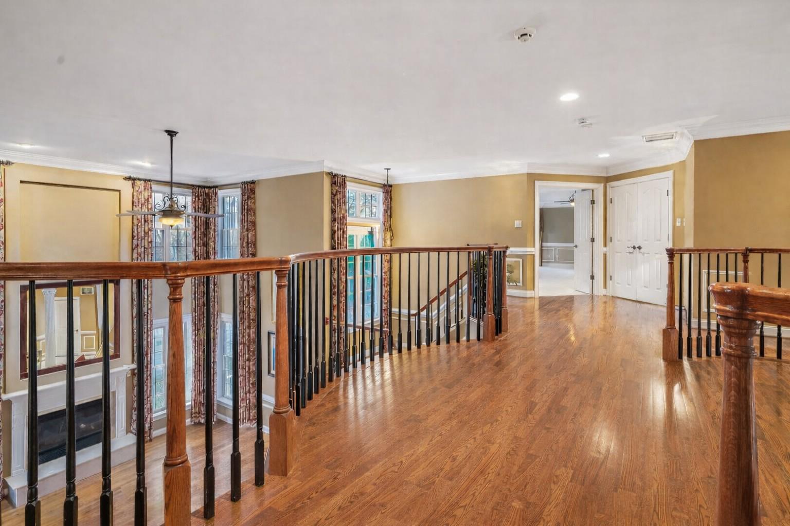 11033 Daybreak Ct, North Bethesda, MD 20852 photo