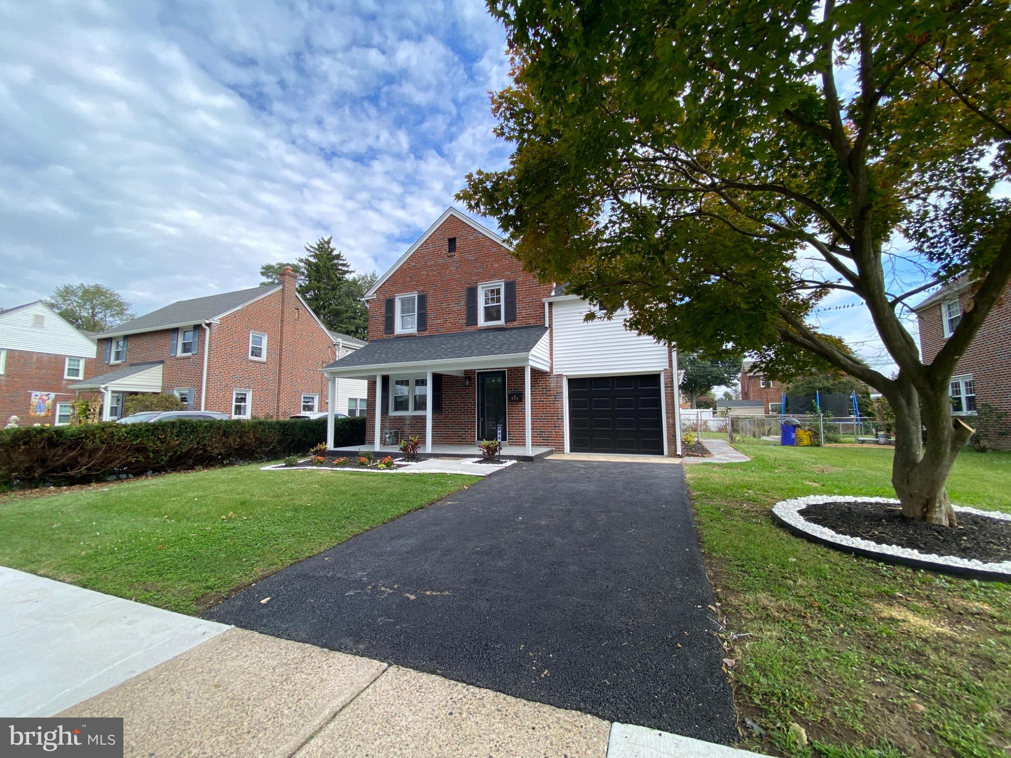 825 Stanbridge Rd, Drexel Hill, PA 19026