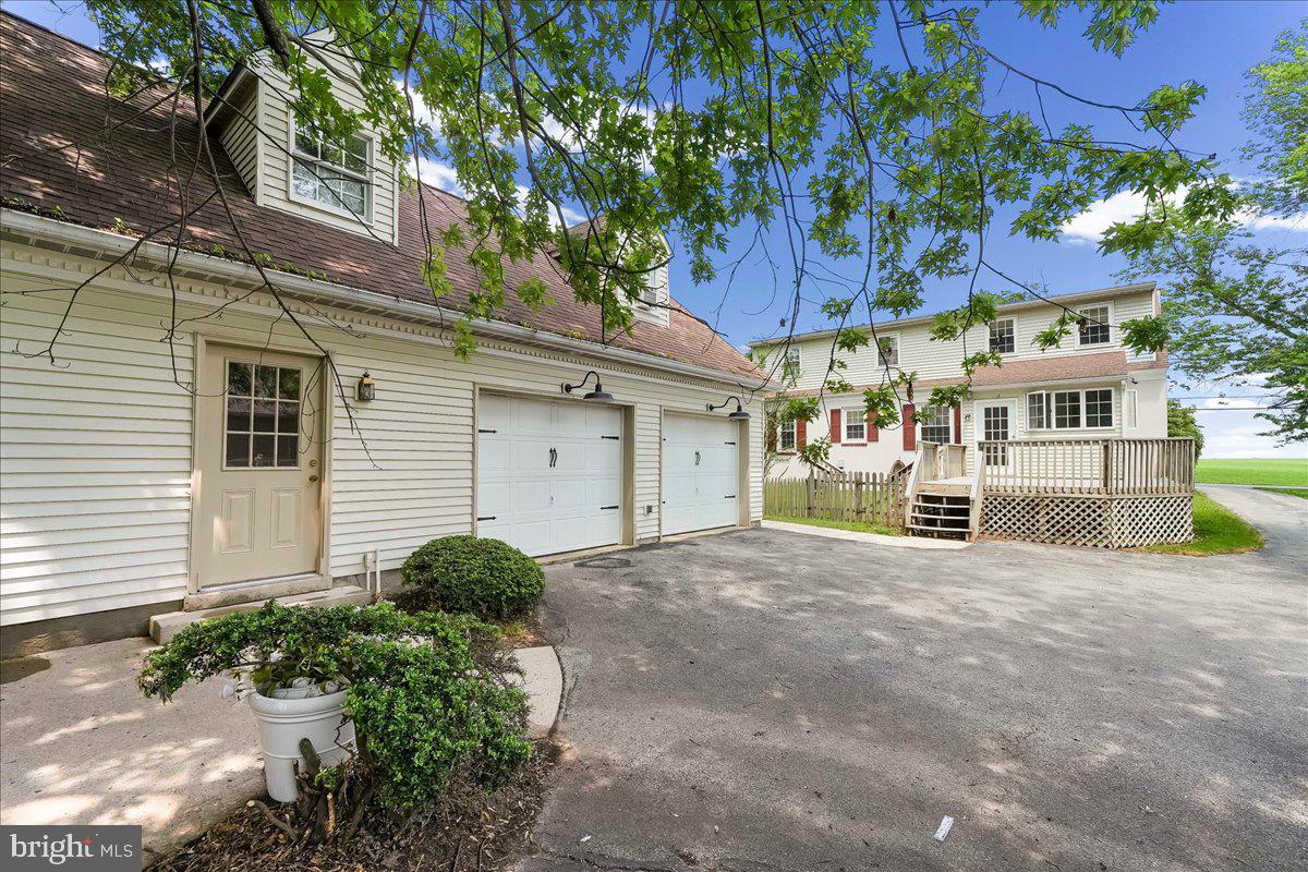 3060 Manor Rd, Coatesville, PA 19320 photo