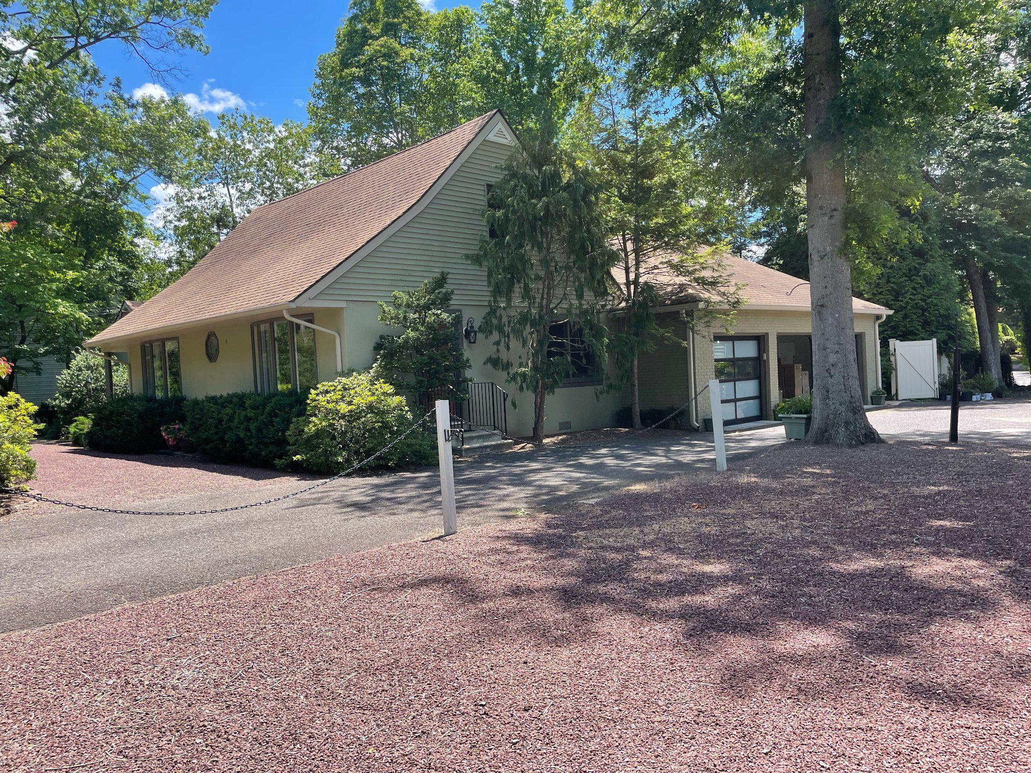1181 Hughes Dr, Hampton, NJ 08690 photo