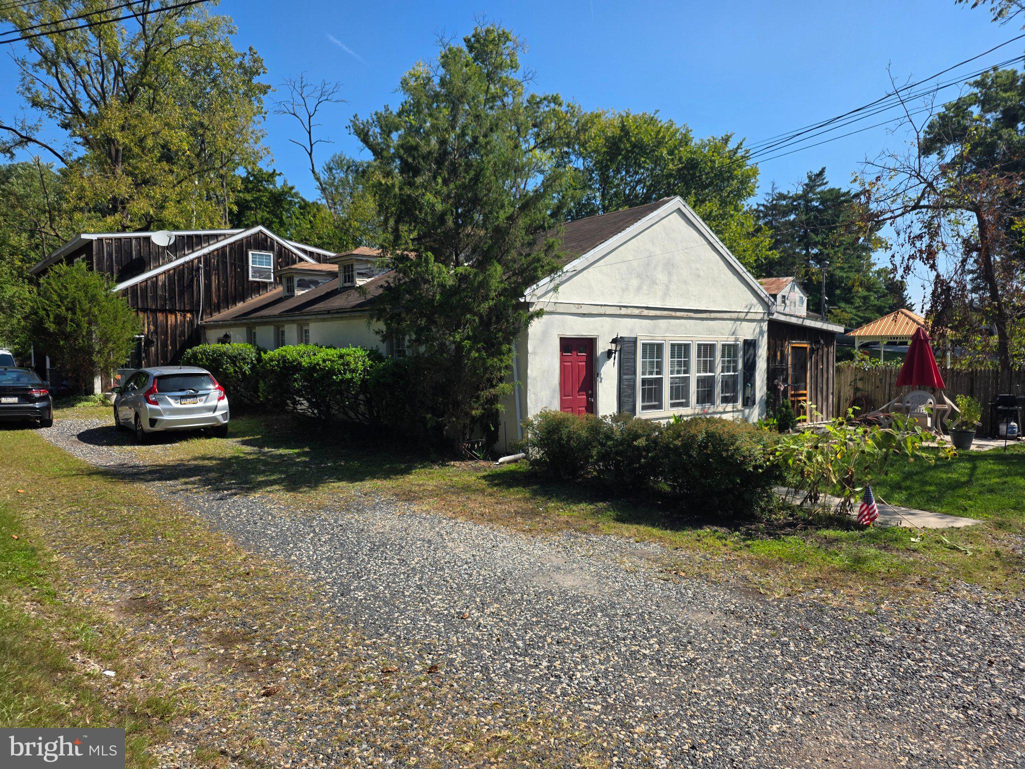 153 Pothouse Rd, Phoenixville, PA 19460