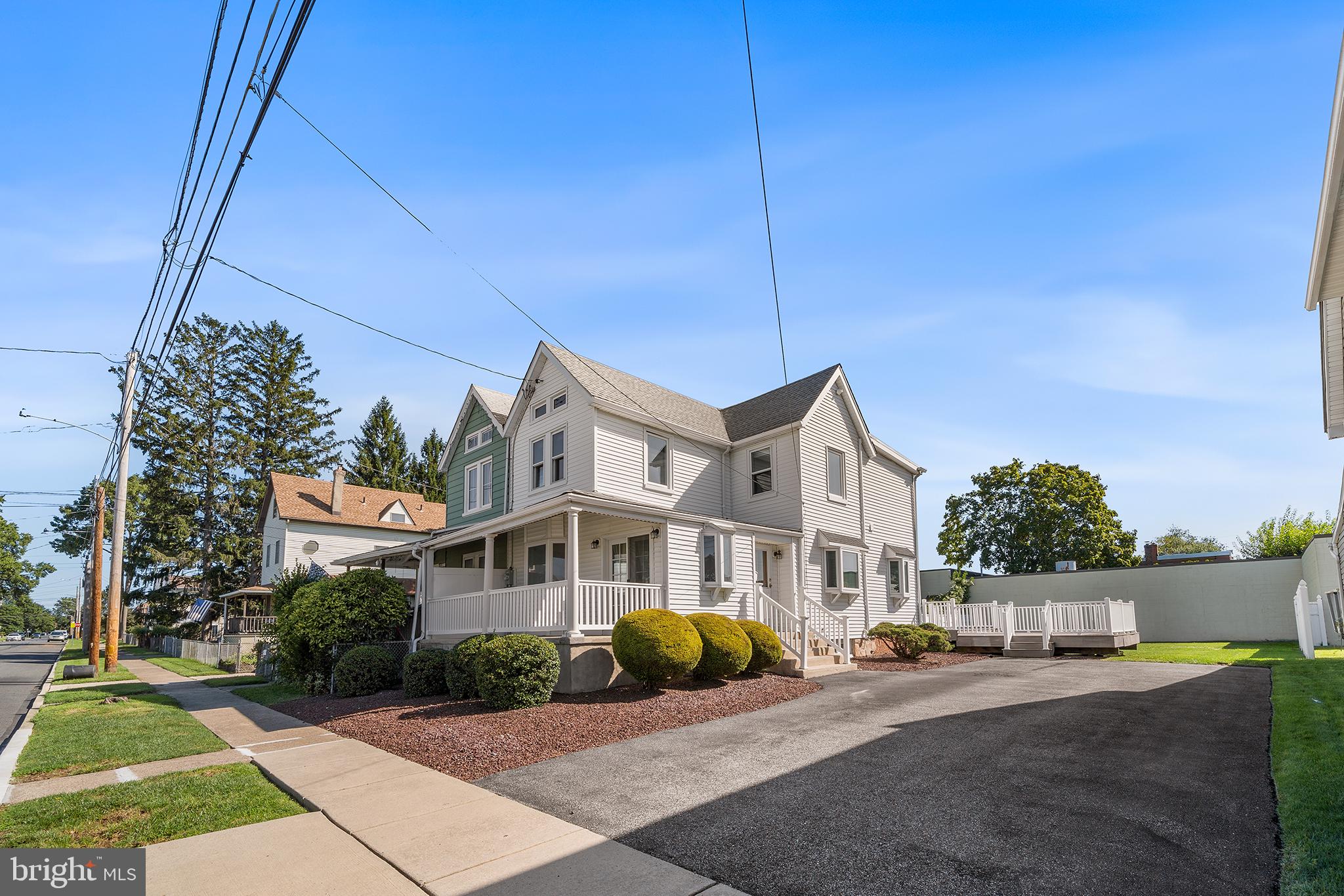 213 Saude Ave, Essington, PA 19029 photo