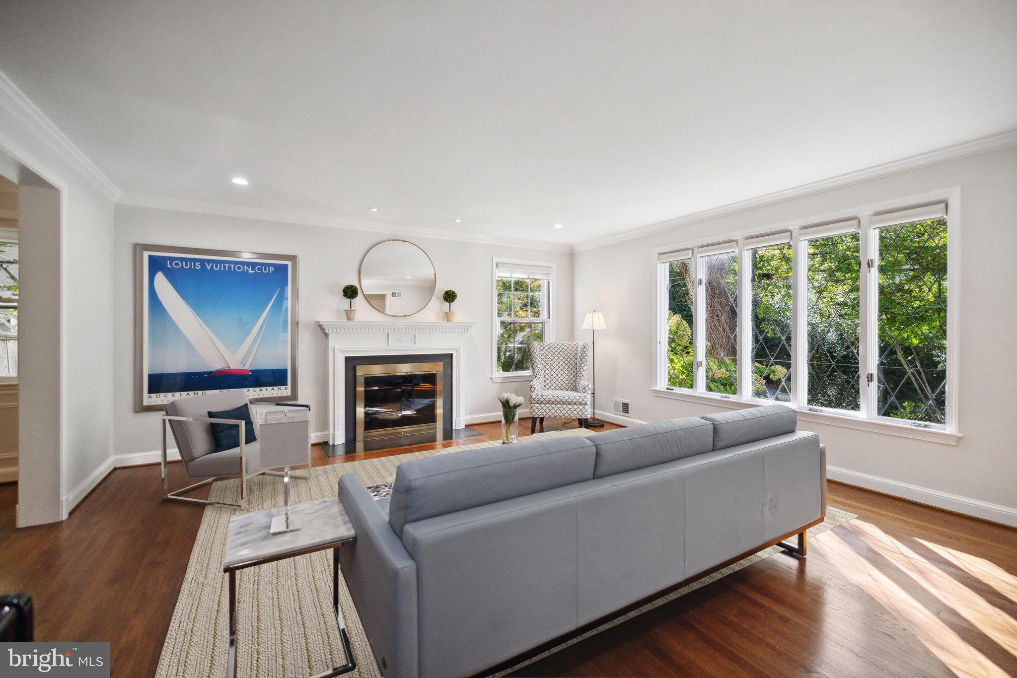 4555 West, Washington, DC 20007 photo