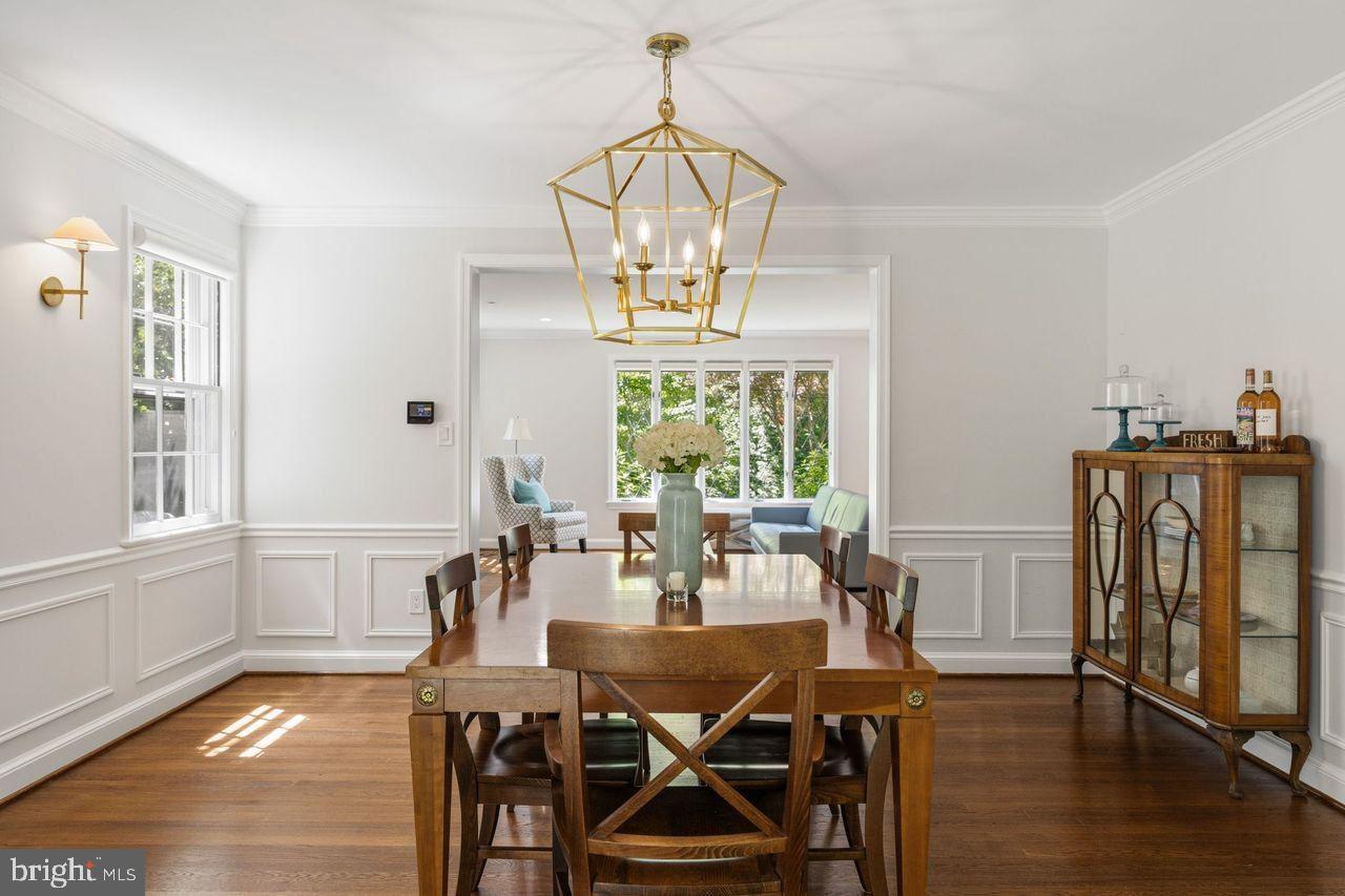 4555 West, Washington, DC 20007 photo