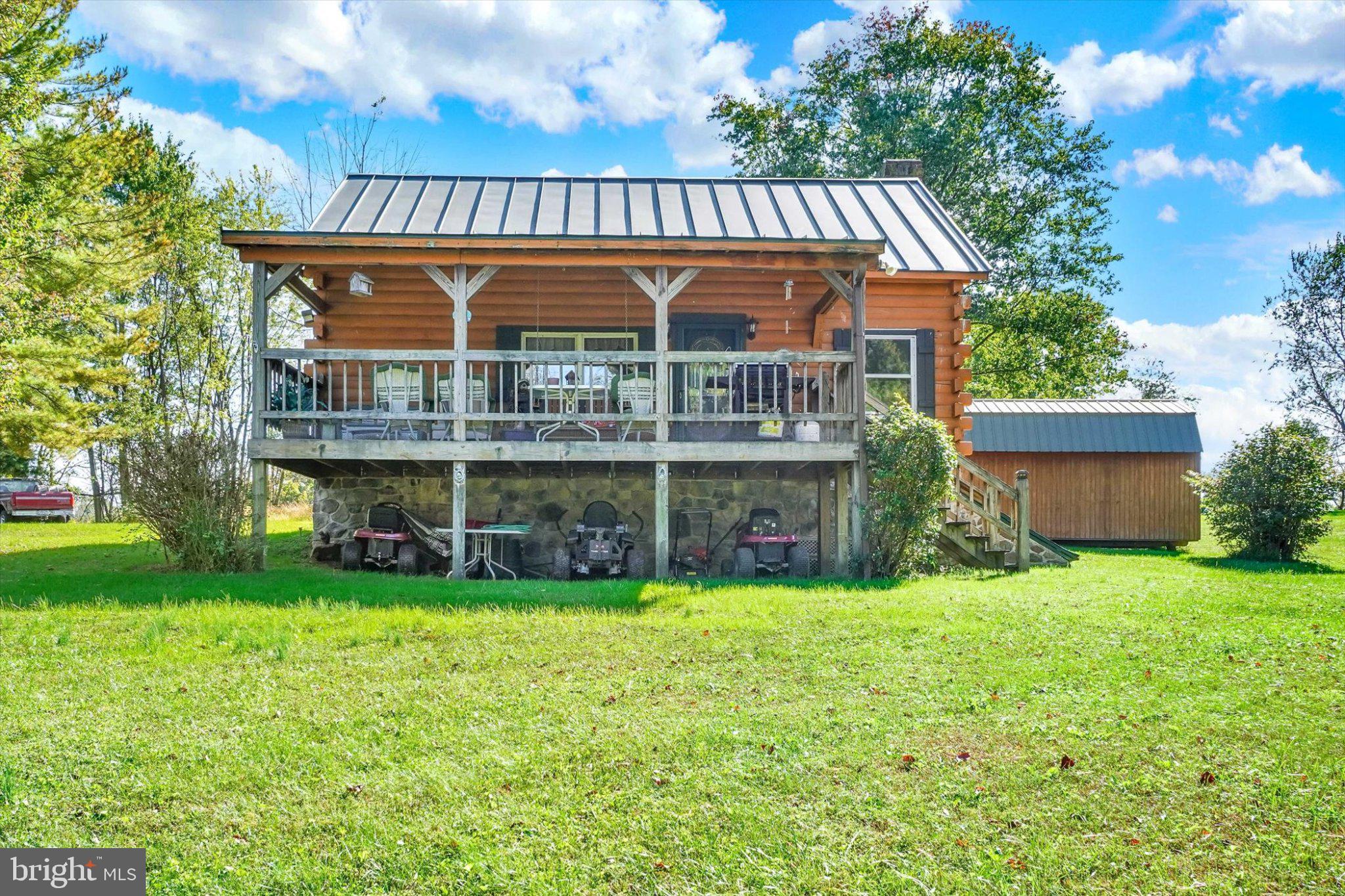 128 South St, Seven Valleys, PA 17360