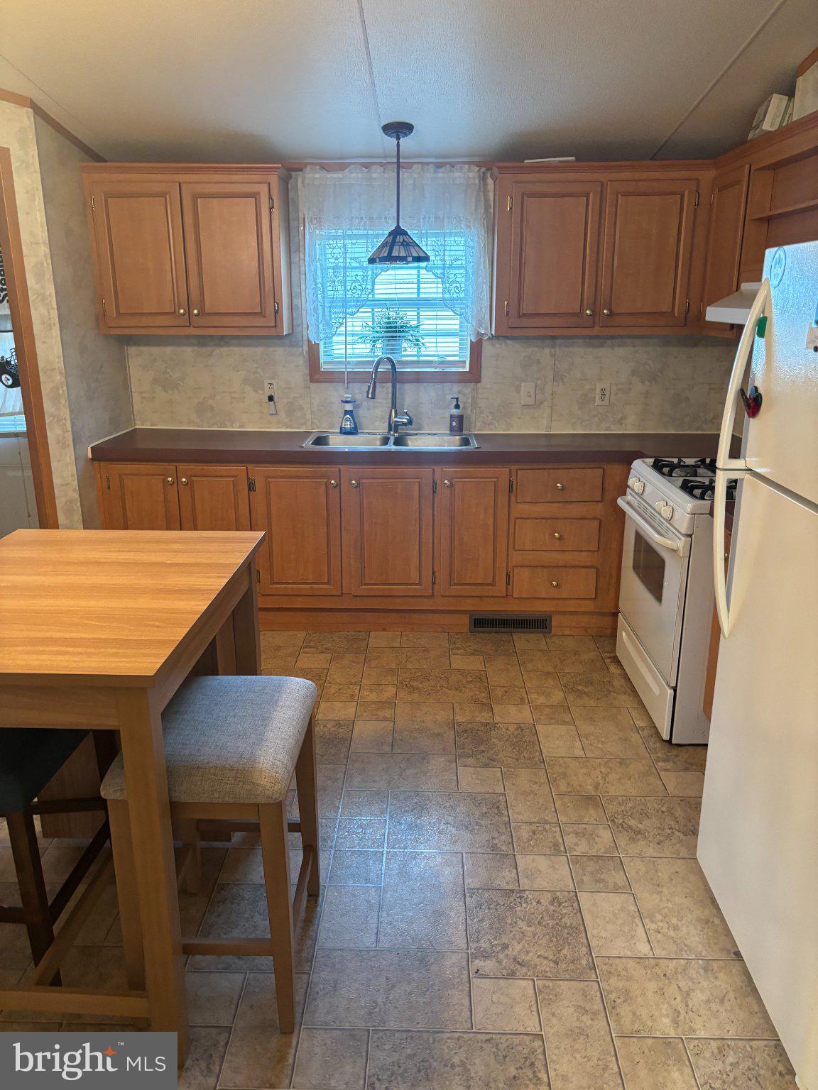 3584 Mobile Rd, Harrisburg, PA 17109 photo