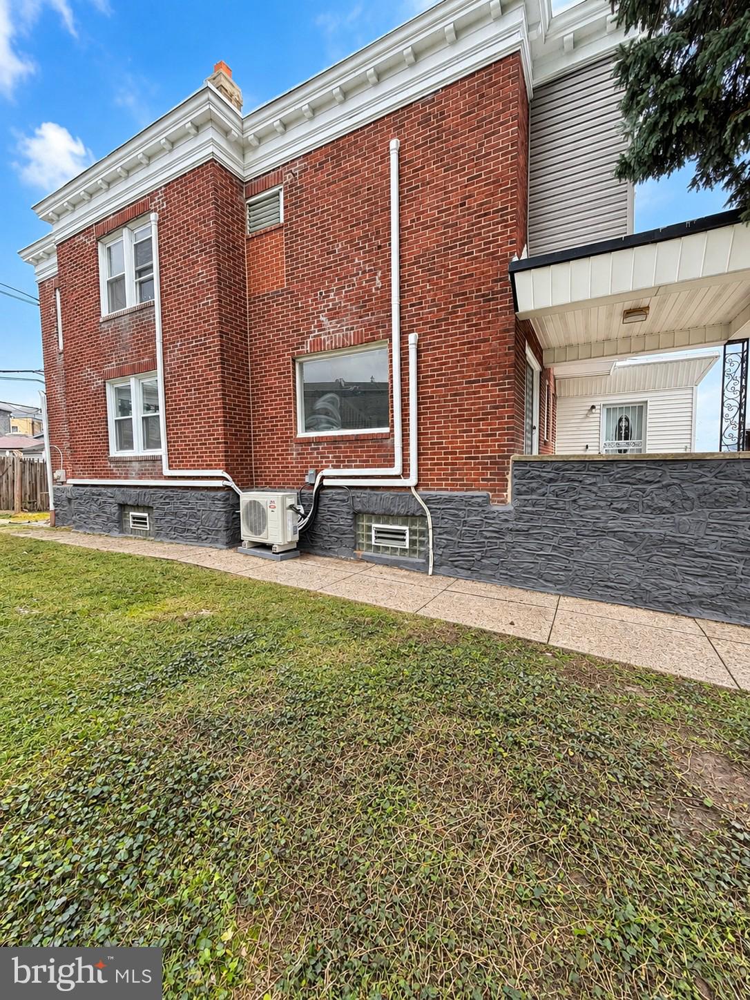 523 Geneva Ave, Philadelphia, PA 19120 photo