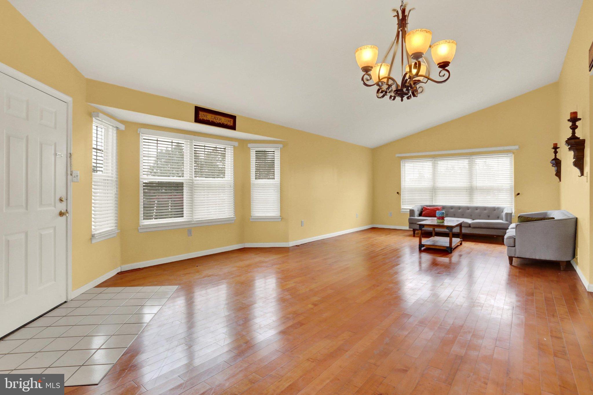 6295 S Highlands Cir, Harrisburg, PA 17111 photo