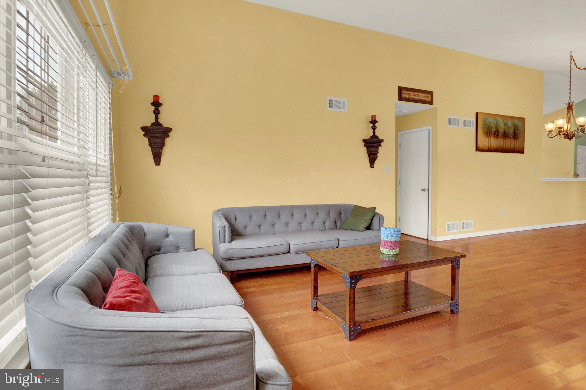 6295 S Highlands Cir, Harrisburg, PA 17111 photo