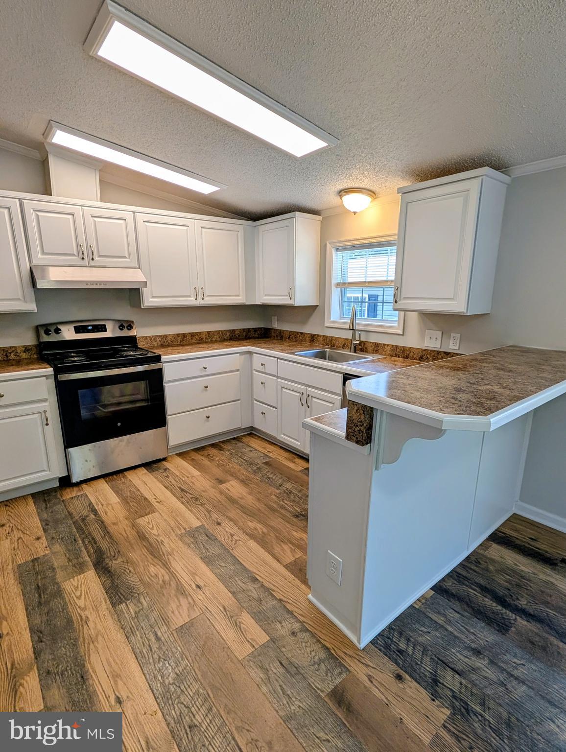 140 Grant Ave, Coatesville, PA 19320 photo