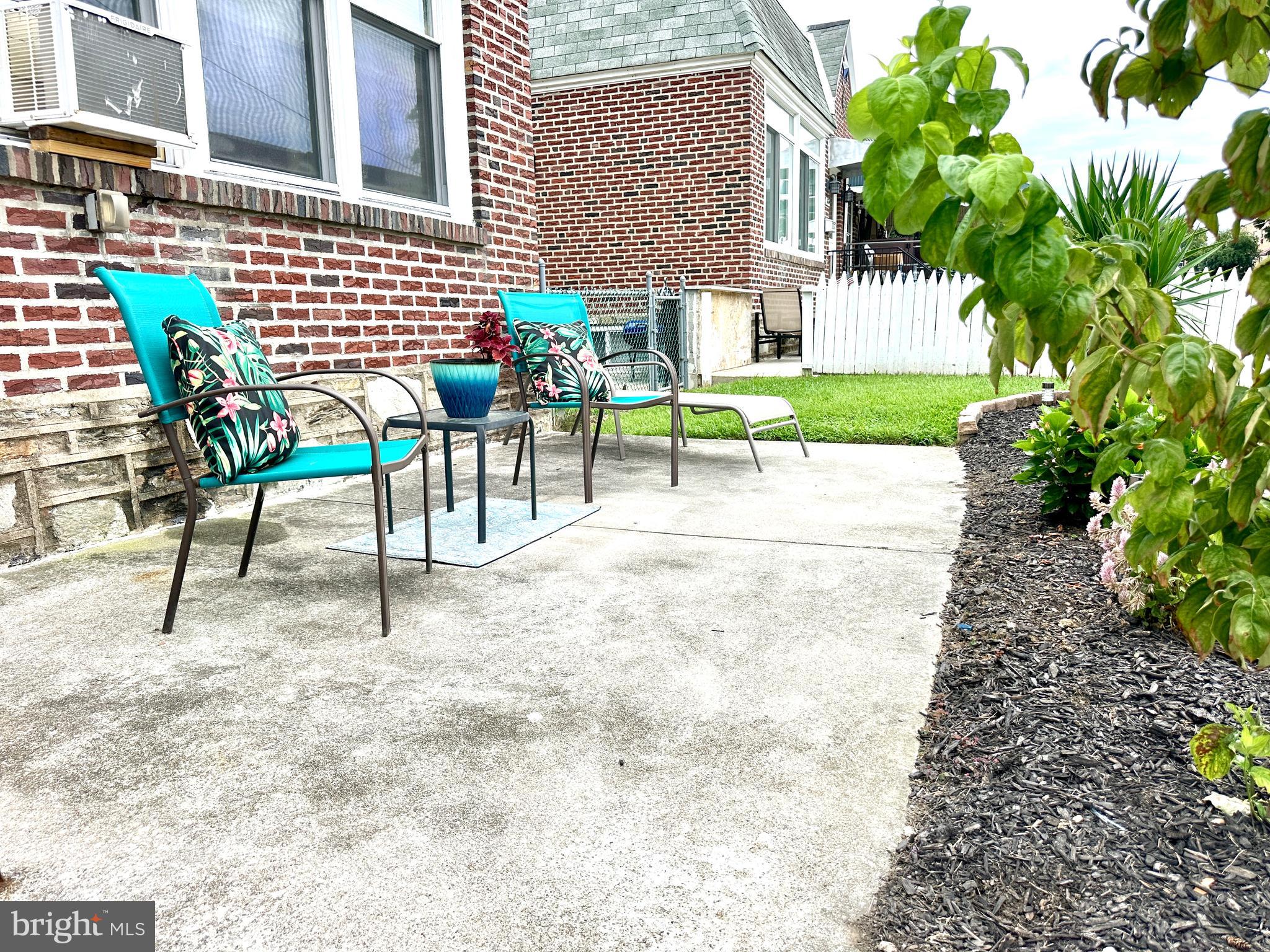 1836 Evarts St, Philadelphia, PA 19152 photo