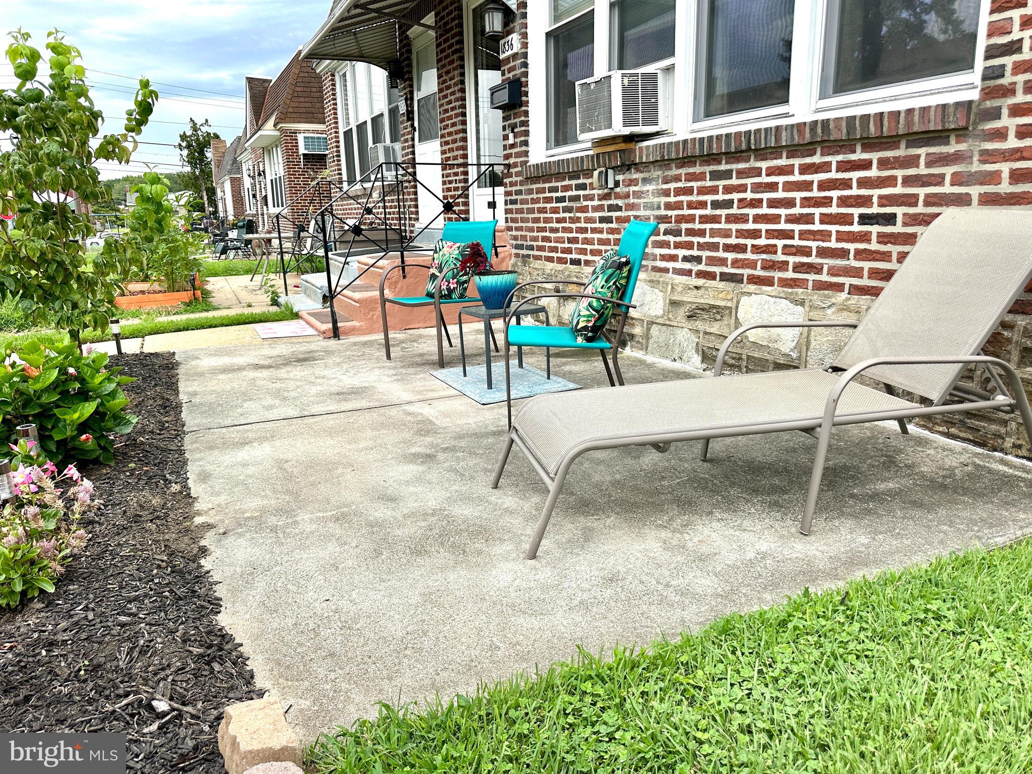1836 Evarts St, Philadelphia, PA 19152 photo
