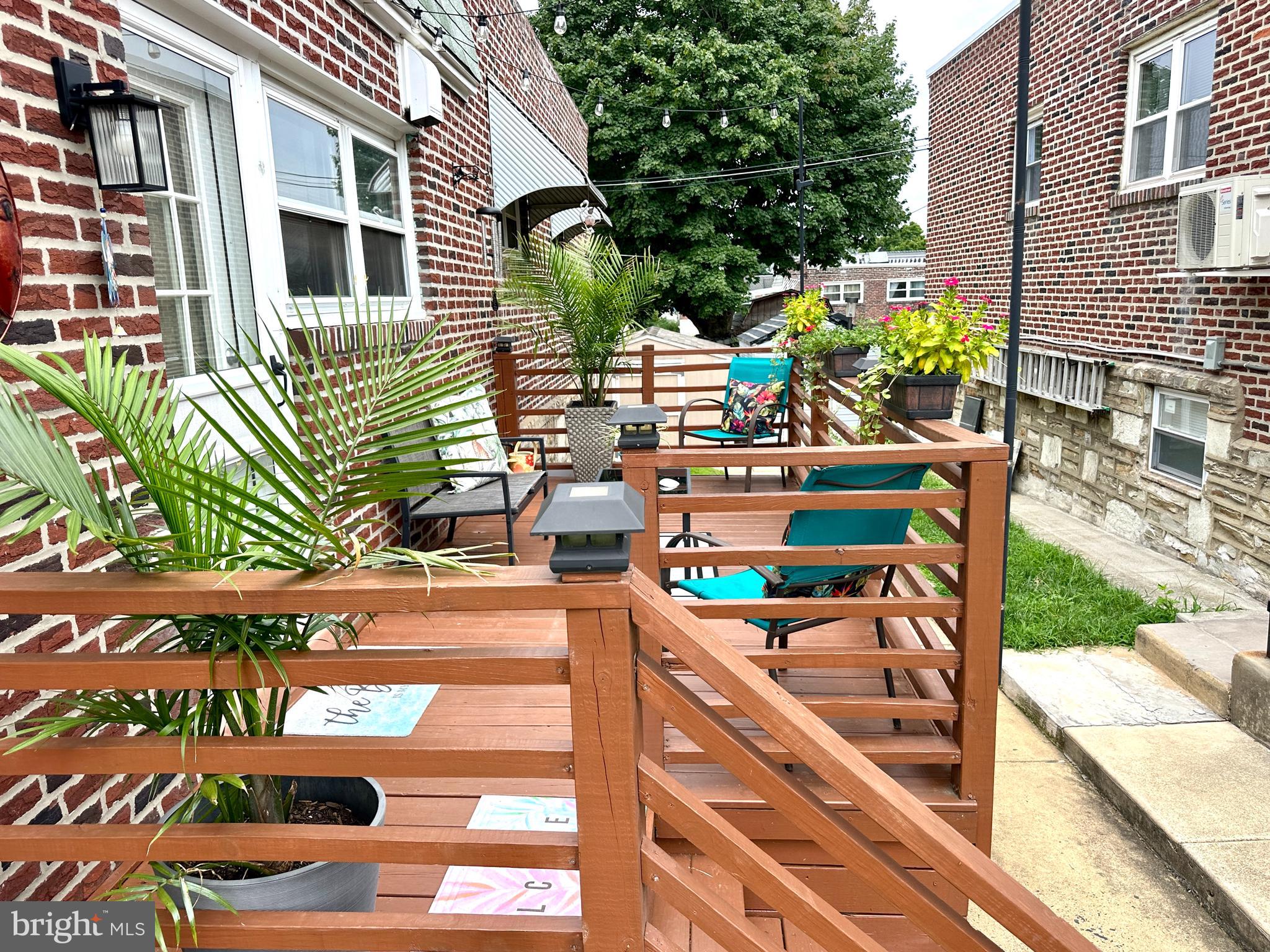 1836 Evarts St, Philadelphia, PA 19152 photo