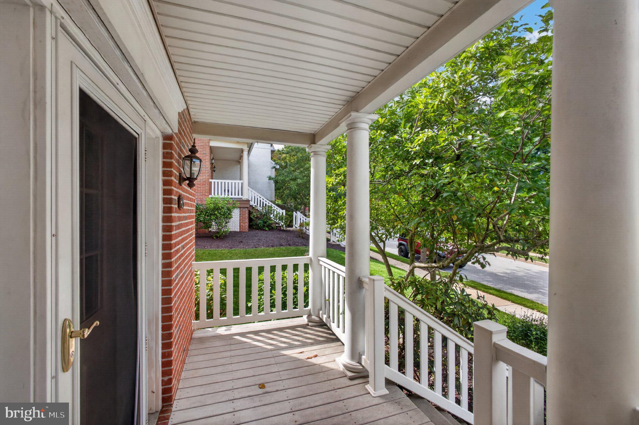 405 Vineyard Ln, Downingtown, PA 19335 photo