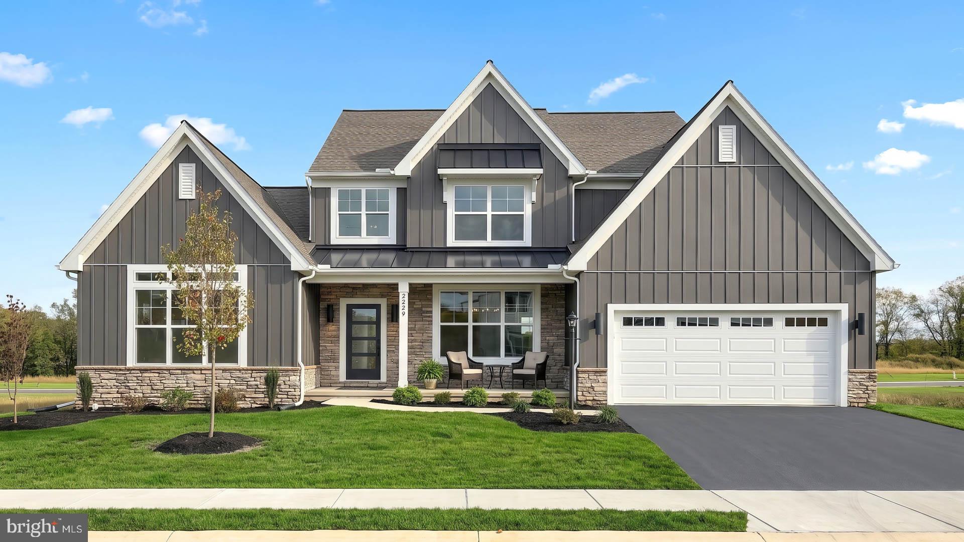 2229 Autumn Chase Dr, Mechanicsburg, PA 17055