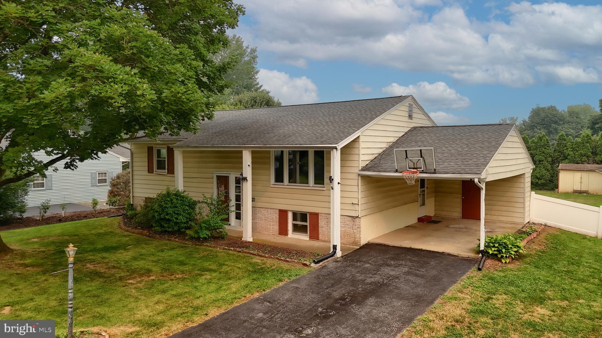 1132 Cornell Dr, Hummelstown, PA 17036 photo