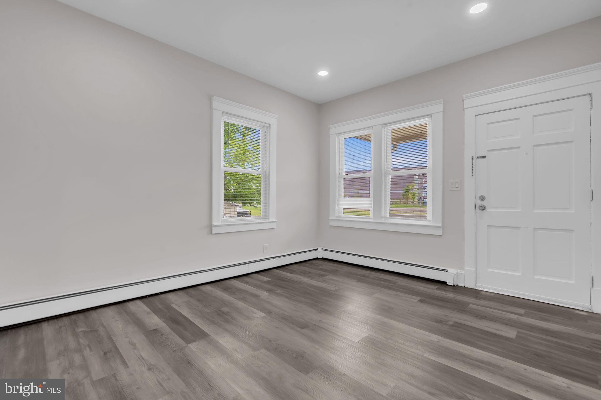 28 Victoria Ave, Spotswood, NJ 08884 photo